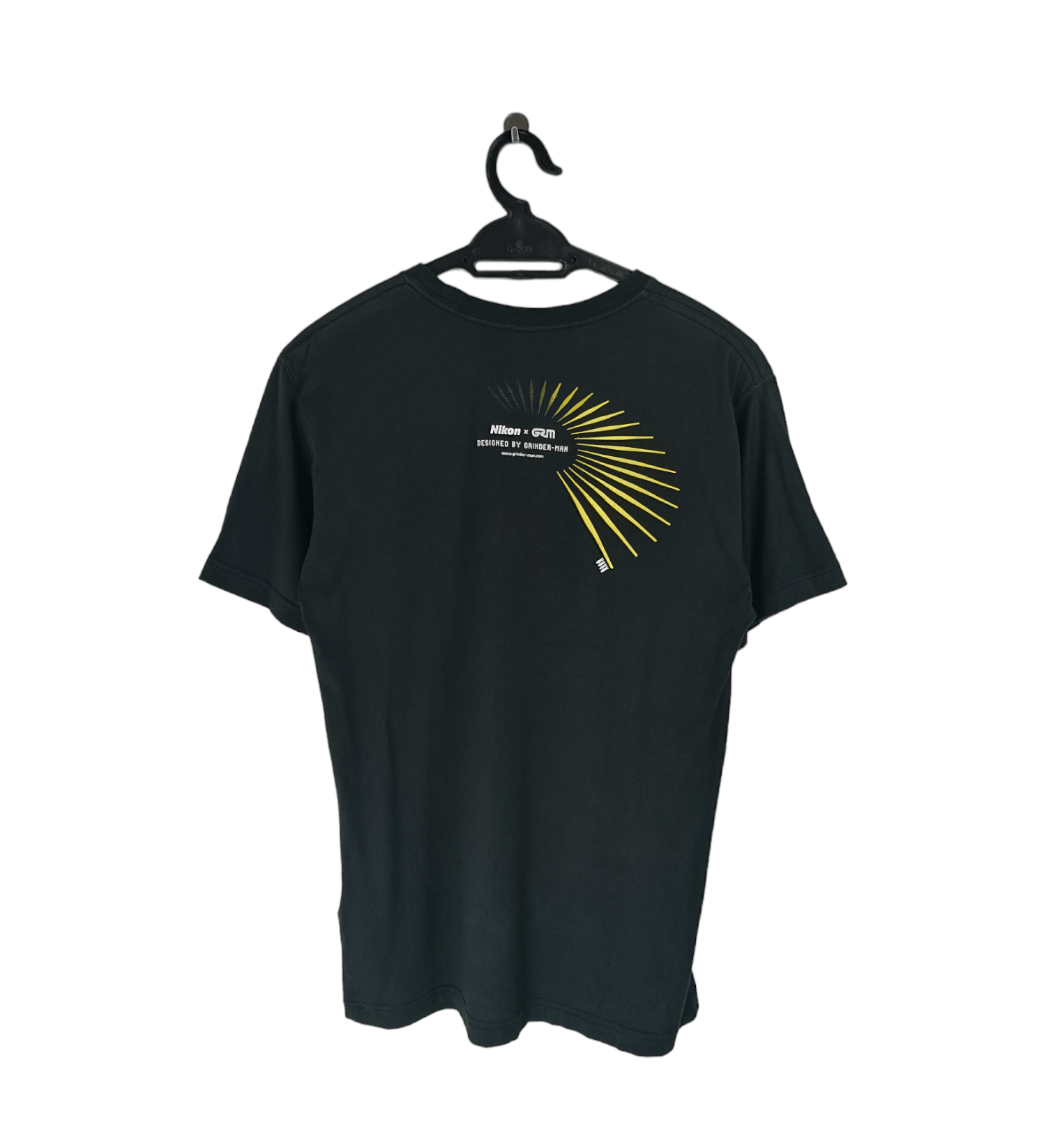 Nikon VINTAGE NIKON X GRINDER MAN GRM PHOTOGRAPHY CAMERA TEE Size US M / EU 48-50 / 2 - 2 Thumbnail