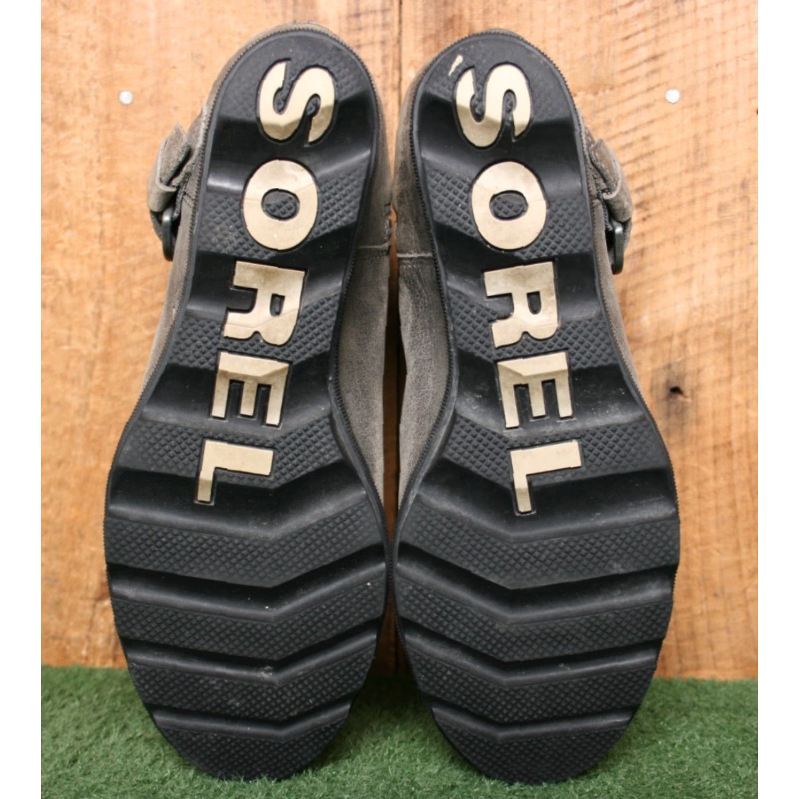 SOREL SOREL Joan of Arctic Wedge II Buckle Ankle Boots Gray Leather Sz. 10 Womens Boots, Combat, Wedge, Zip, 8 UK, 41 EU, 10 US Size US 8 / IT 38 - 5 Thumbnail