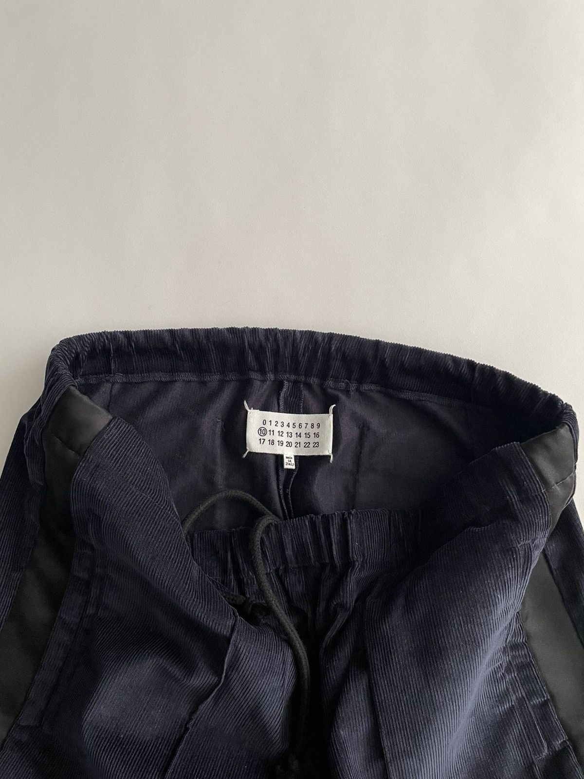 Maison Margiela Maison Margiela Wide Corduroy Track Pants Size US 34 / EU 50 - 8 Thumbnail