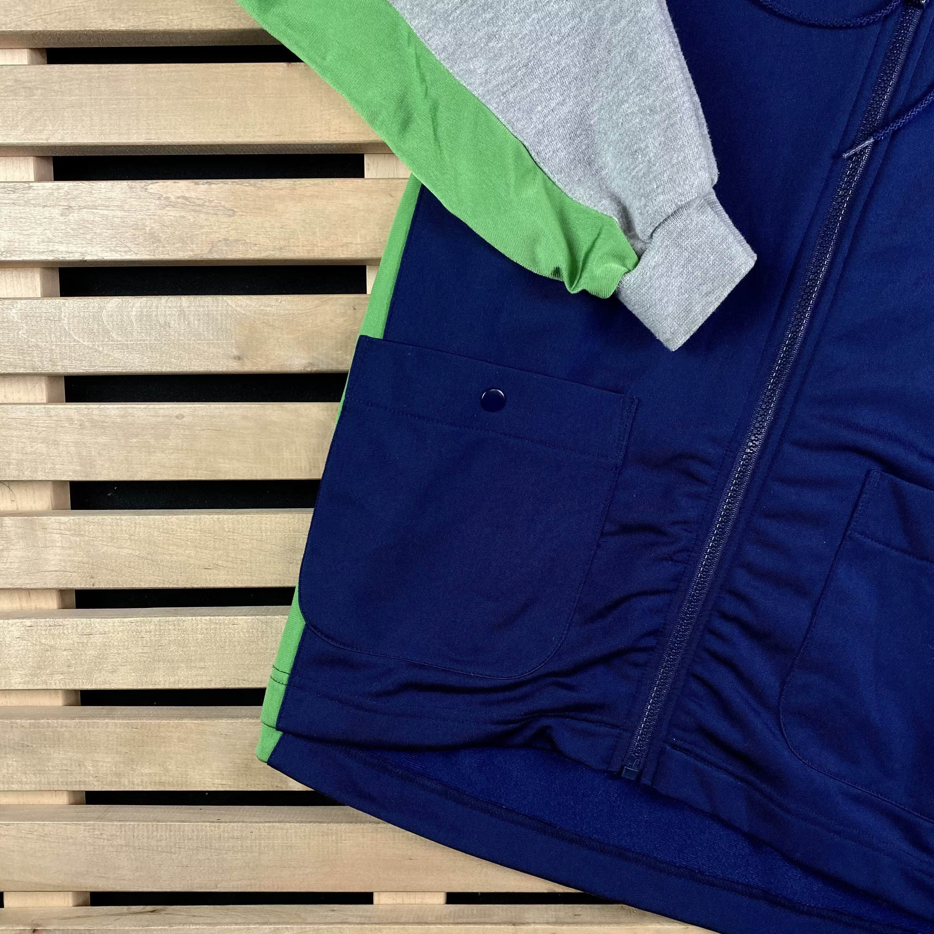 Adidas × Vintage Mens Hoodies Adidas Three Stripes Vintage Size S Size US S / EU 44-46 / 1 - 3 Thumbnail