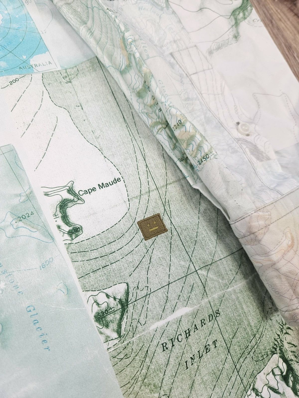Acne Studios ACNE STUDIOS MAP DRESS SHIRT LONG SLEEVE Size US S / EU 44-46 / 1 - 4 Thumbnail