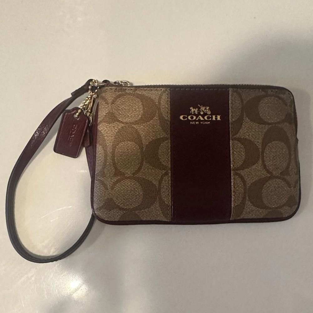 Coach COACH Corner Zip Wristlet Signature Khaki PVC Sherry Leather Size ONE SIZE - 2 Thumbnail