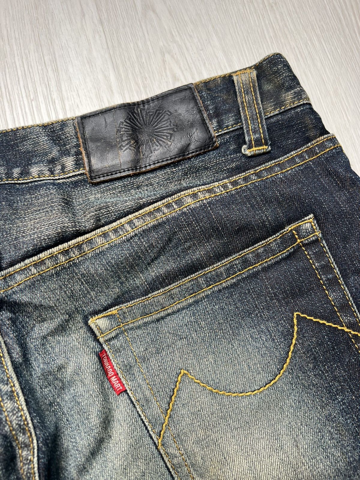 Tornado Mart Tornado Mart Whiskered Distressed Spiral Cut Flared Denim Size US 33 - 5 Thumbnail