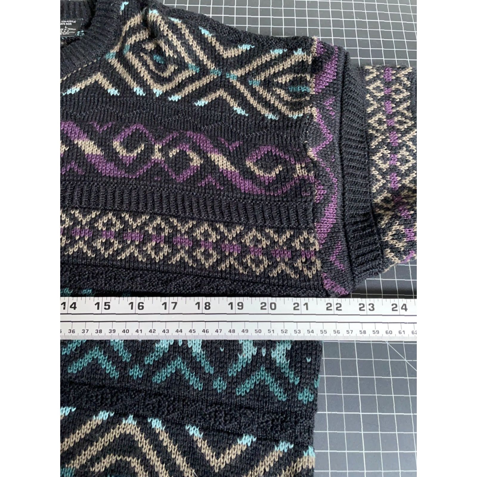 Vintage VINTAGE Peter England Geometric Sweater Shirt (Men's) Large Black Purple 90s Retro Crew Neck Wool Blend Pullover Size US L / EU 52-54 / 3 - 5 Thumbnail