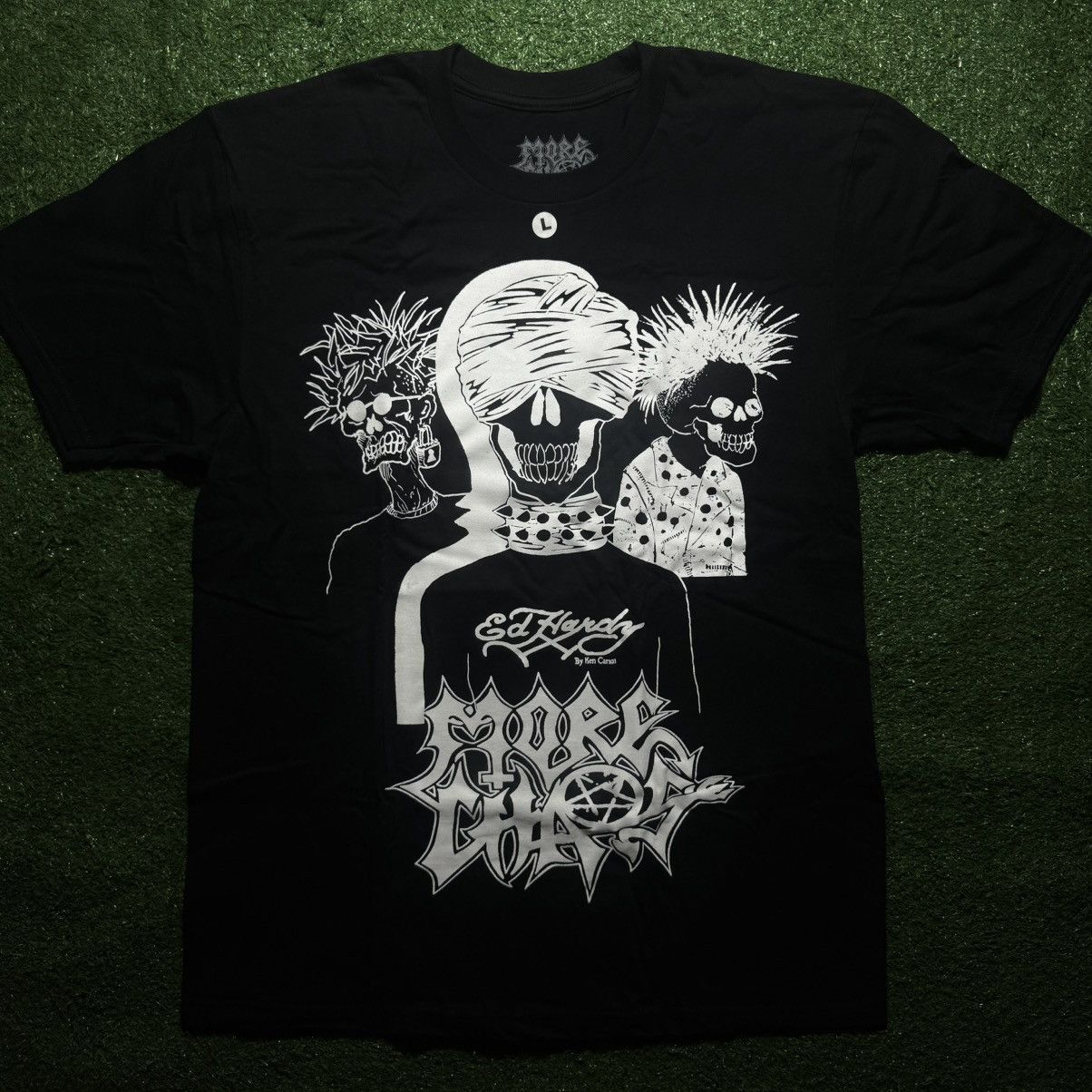 Ed Hardy × Ken Carson KEN CARSON X ED HARDY “ MORE CHAOS “ & FRIENDS BOX SET MERCH Size US L / EU 52-54 / 3 - 3 Thumbnail