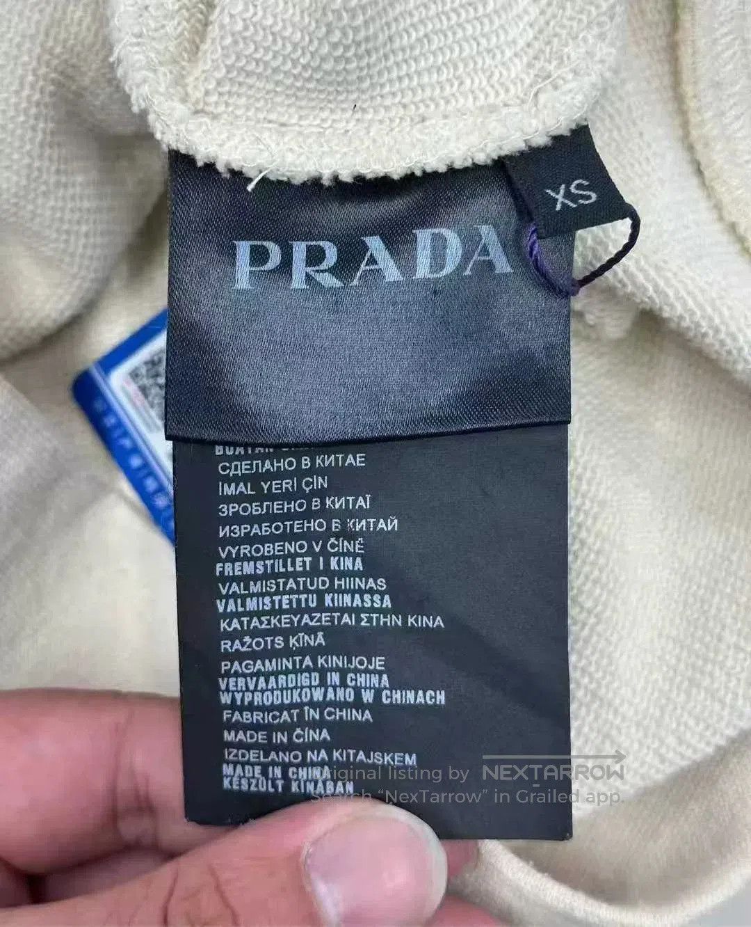 Prada prada cream triangle logo hoodie xs. Size XS / US 0-2 / IT 36-38 - 4 Thumbnail