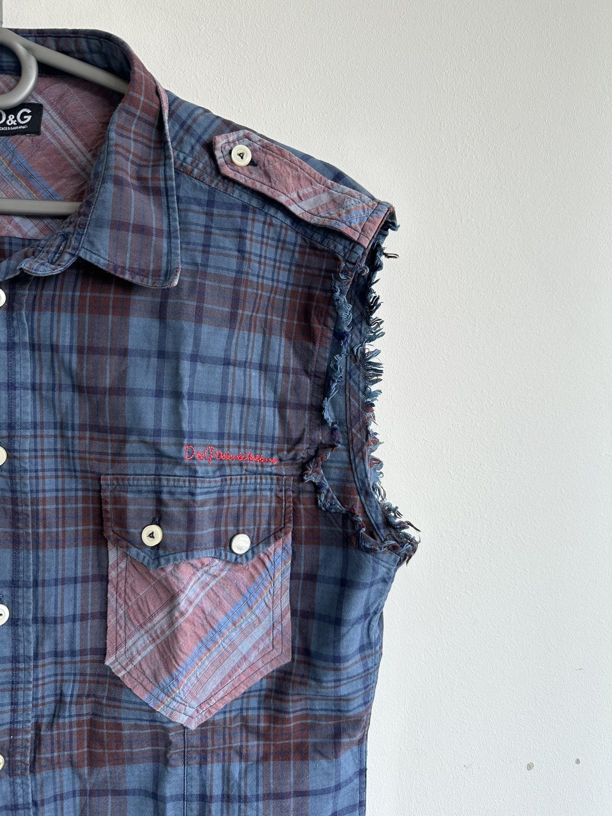 Dolce & Gabbana VTG Dolce & Gabbana Sleeveless Western Plaid Shirt Size 48 Size US M / EU 48-50 / 2 - 6 Thumbnail
