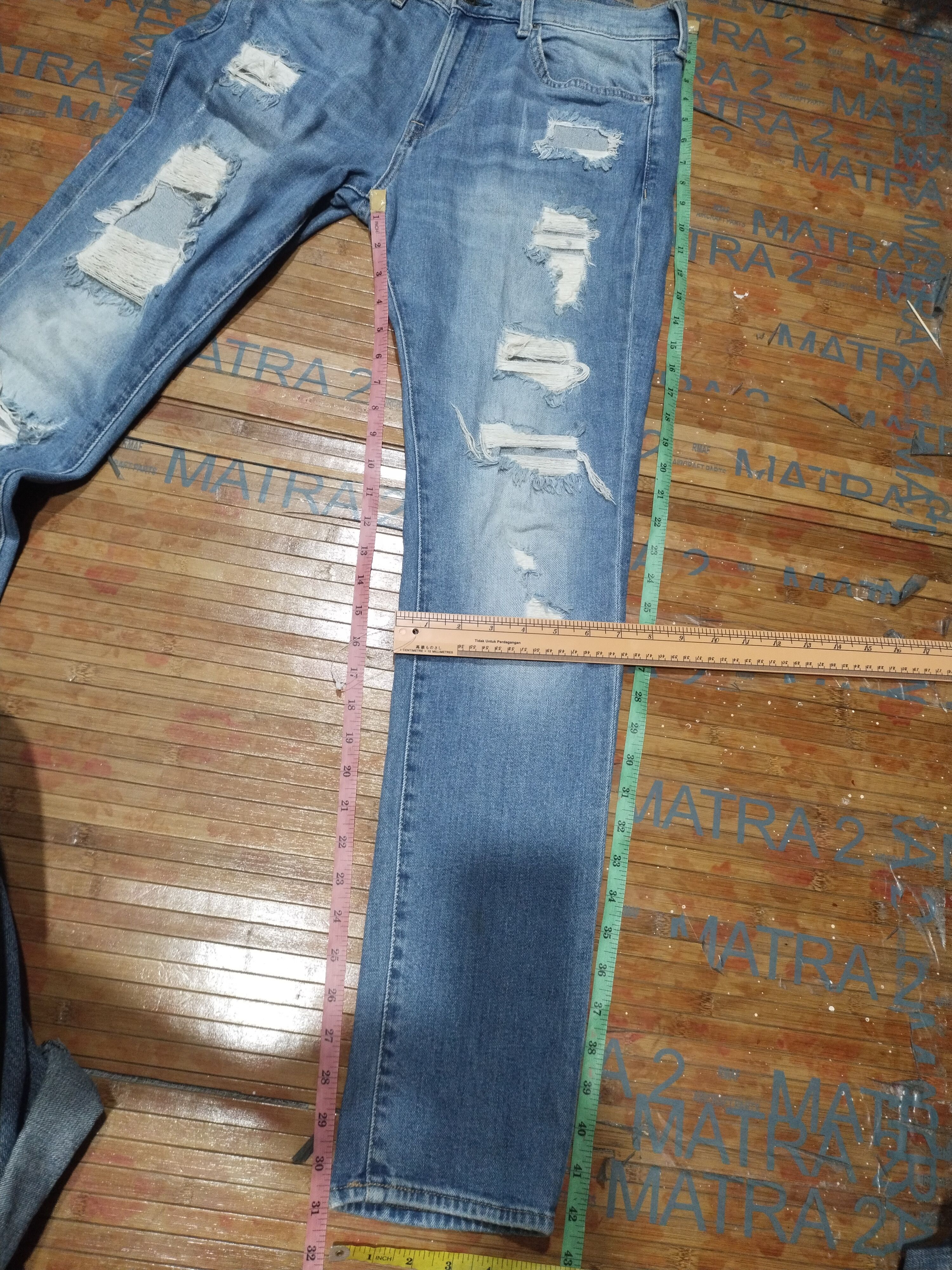 H&M Jeans H,M Denim Sz 33" Size US 33 - 7 Thumbnail