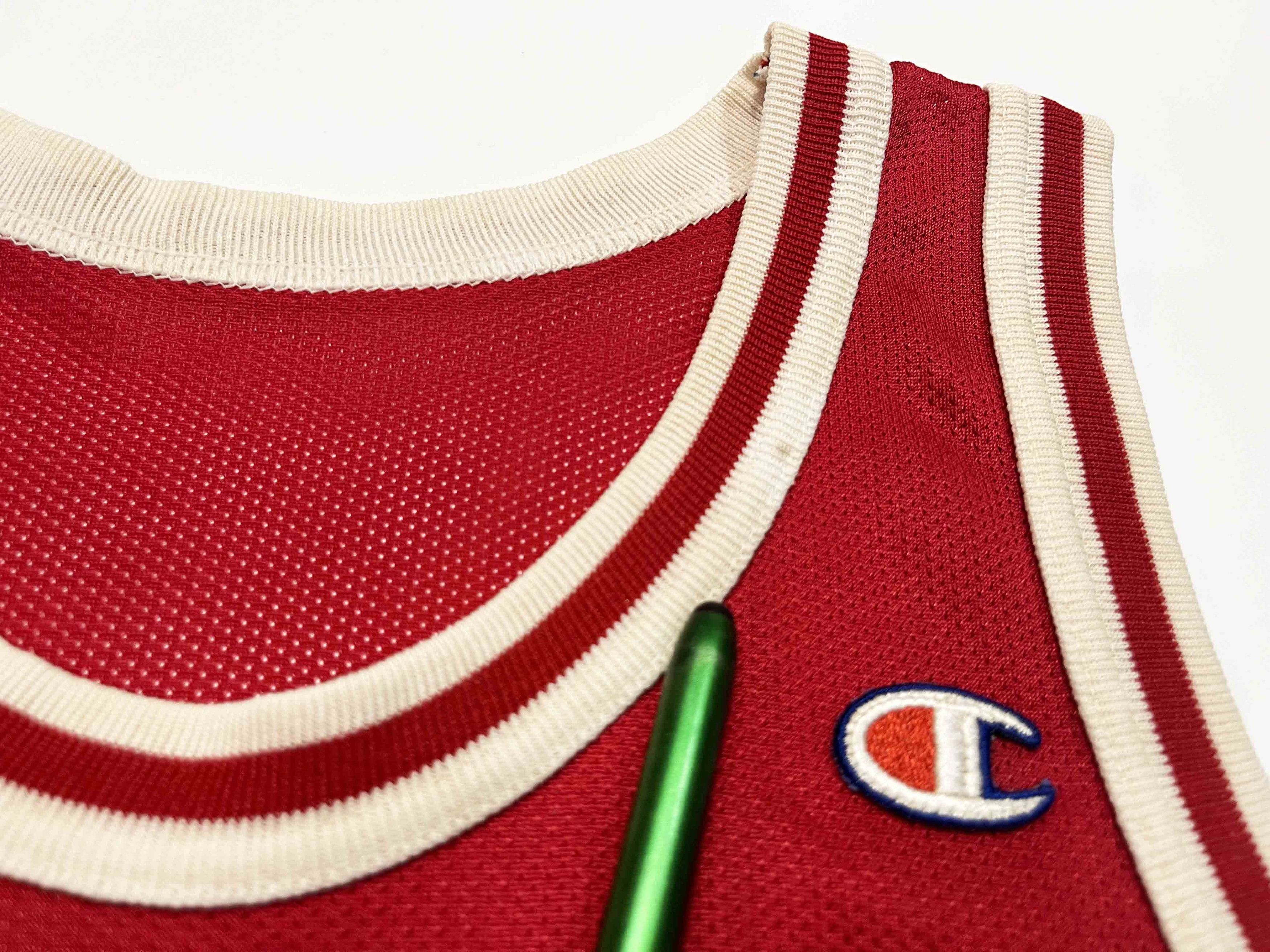 Champion Vintage Champion Wisconsin Badgers #54 Basketball Jersey Size US M / EU 48-50 / 2 - 10 Thumbnail