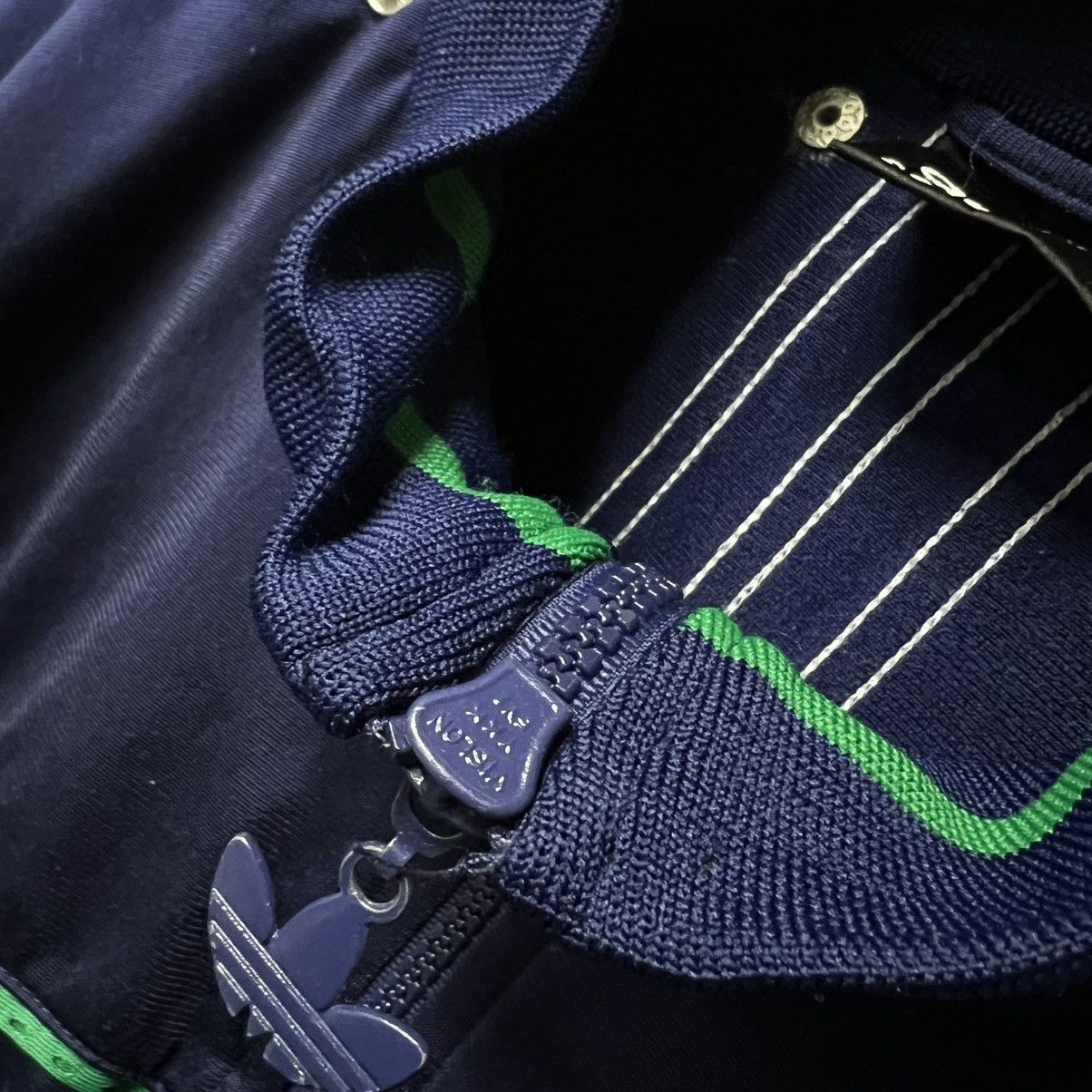 Adidas Adidas 90'S Vintage Trefoil Jacket tracksuit men’s y2k Size US L / EU 52-54 / 3 - 22 Thumbnail