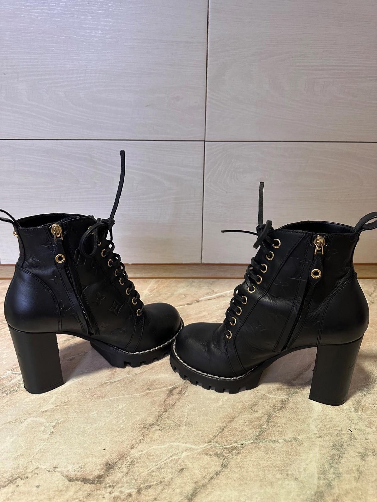 Louis Vuitton Louis Vuitton Star Trail Ankle Boot Black Size 37.5 Size US 7.5 / IT 37.5 - 8 Thumbnail