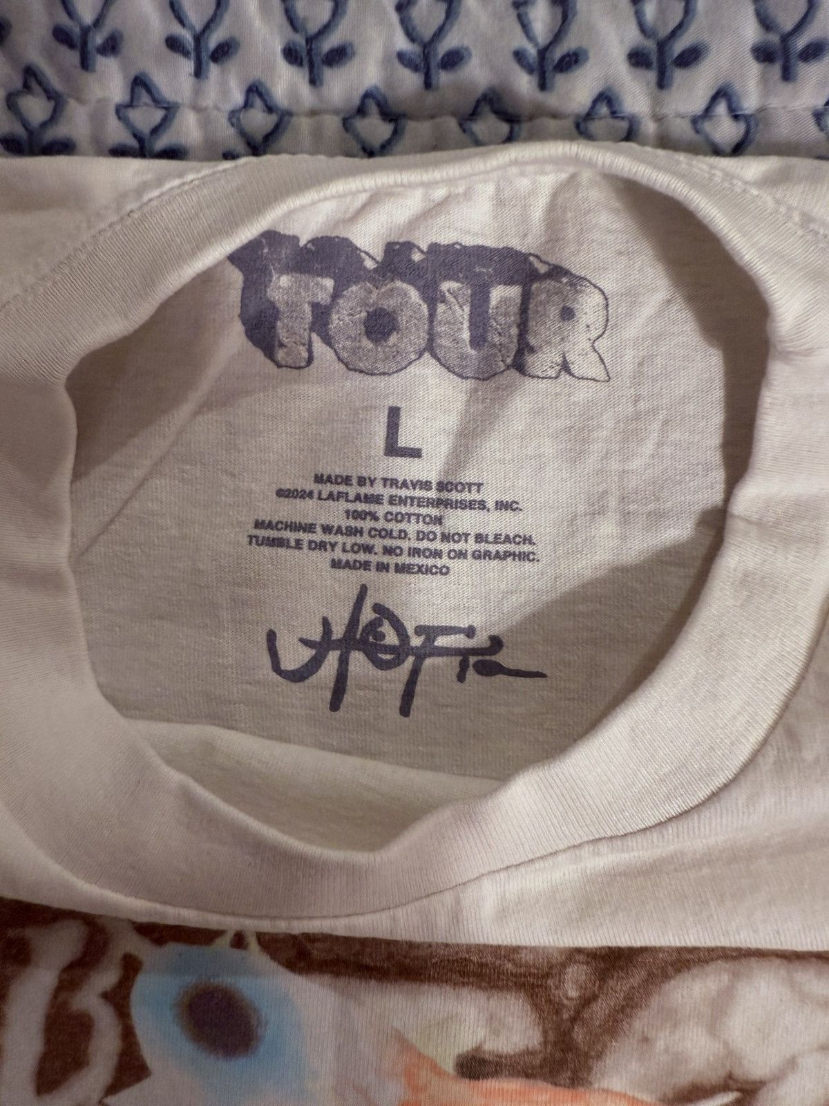 Travis Scott Travis Scott Utopia Tour 2024 tee size Lg Size US L / EU 52-54 / 3 - 3 Thumbnail