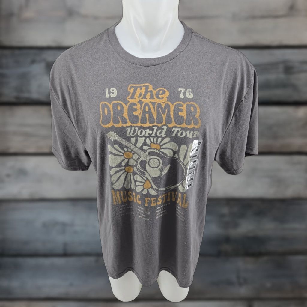Vintage VINTAGE The Dreamer World Tour Music Festival Gray Short Sleeve T-Shirt Adult XL Size US XL / EU 56 / 4 - 1 Thumbnail