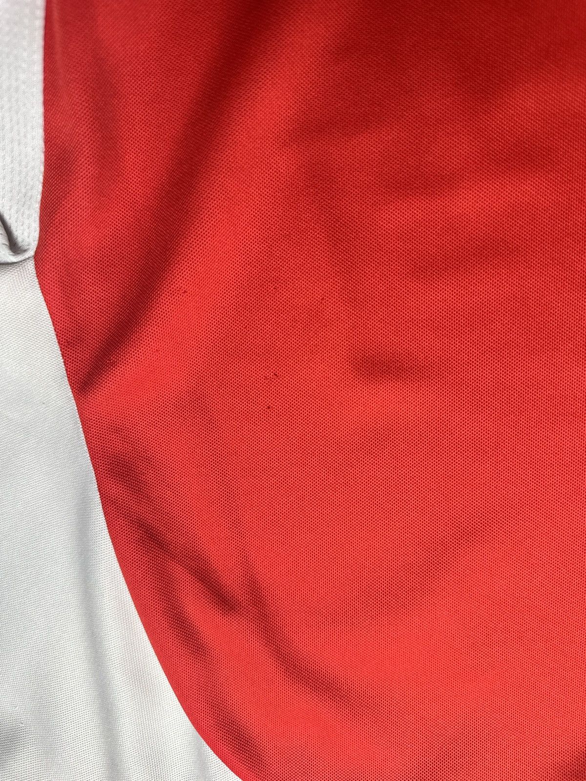 Vintage Vintage red Arsenal soccer jersey size M puma Size US M / EU 48-50 / 2 - 10 Thumbnail