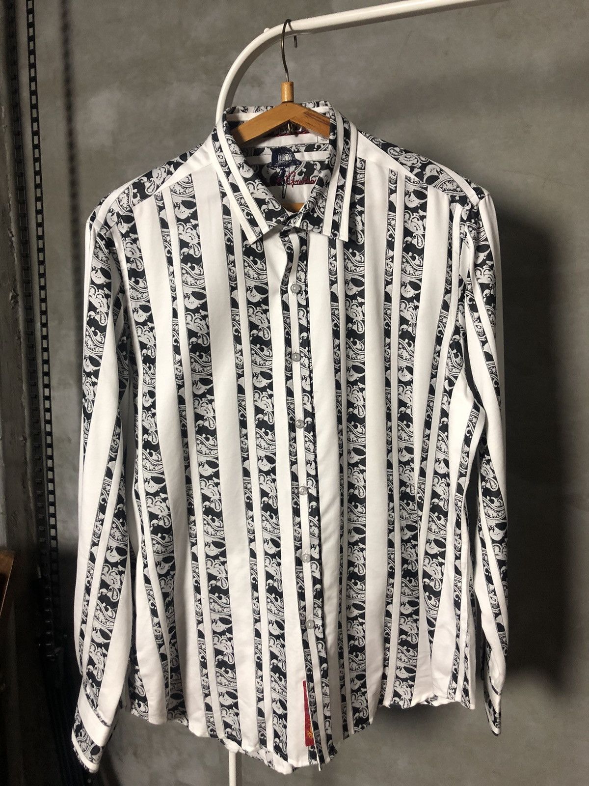 Robert Graham Robert Graham Men's Shirt XL Paisley & Stripe Design Size US XL / EU 56 / 4 - 2 Thumbnail