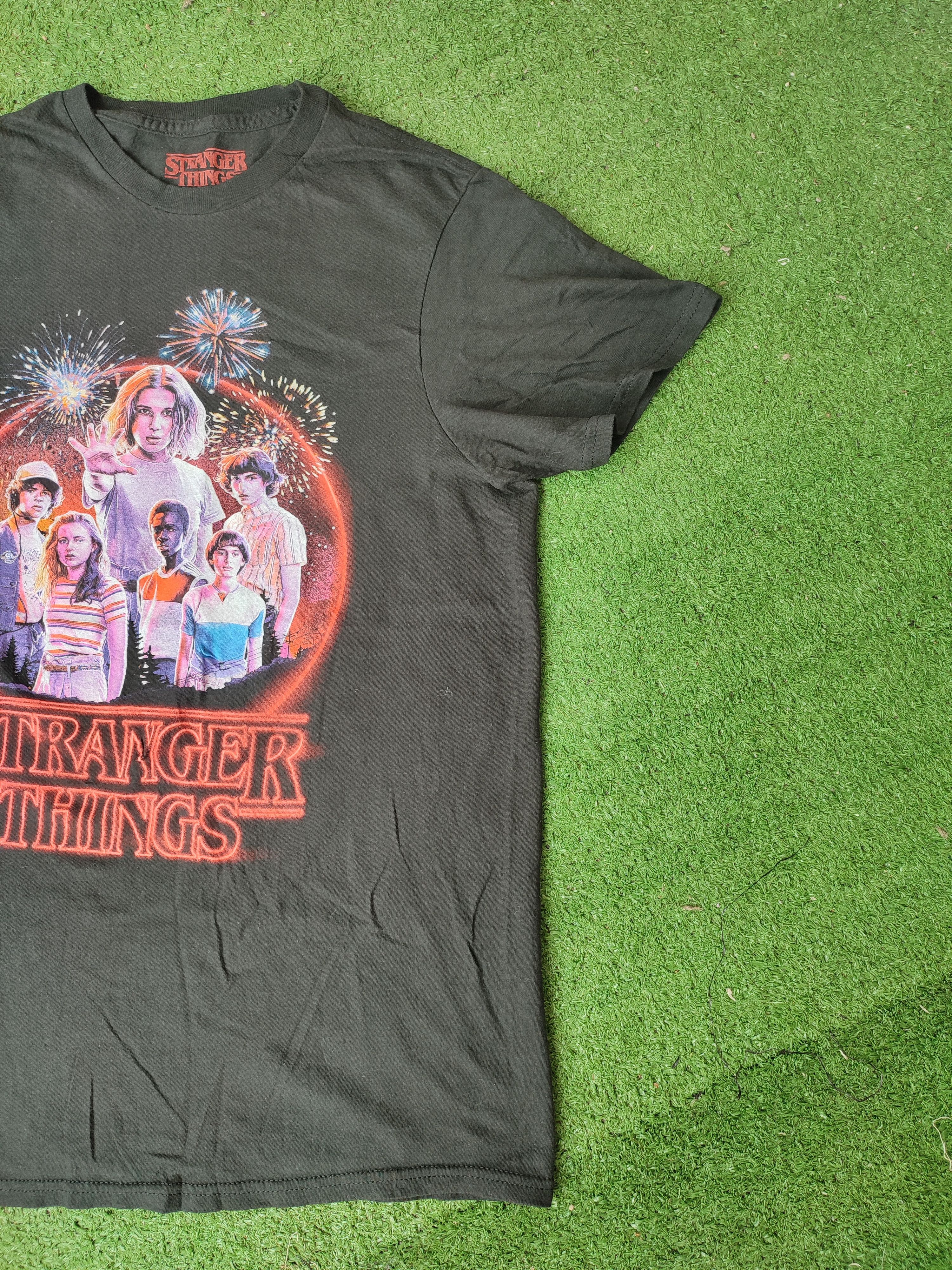 Vintage 💥 Y2K 💥 RARE STRANGER THINGS MOVIE TEE Size US S / EU 44-46 / 1 - 2 Thumbnail