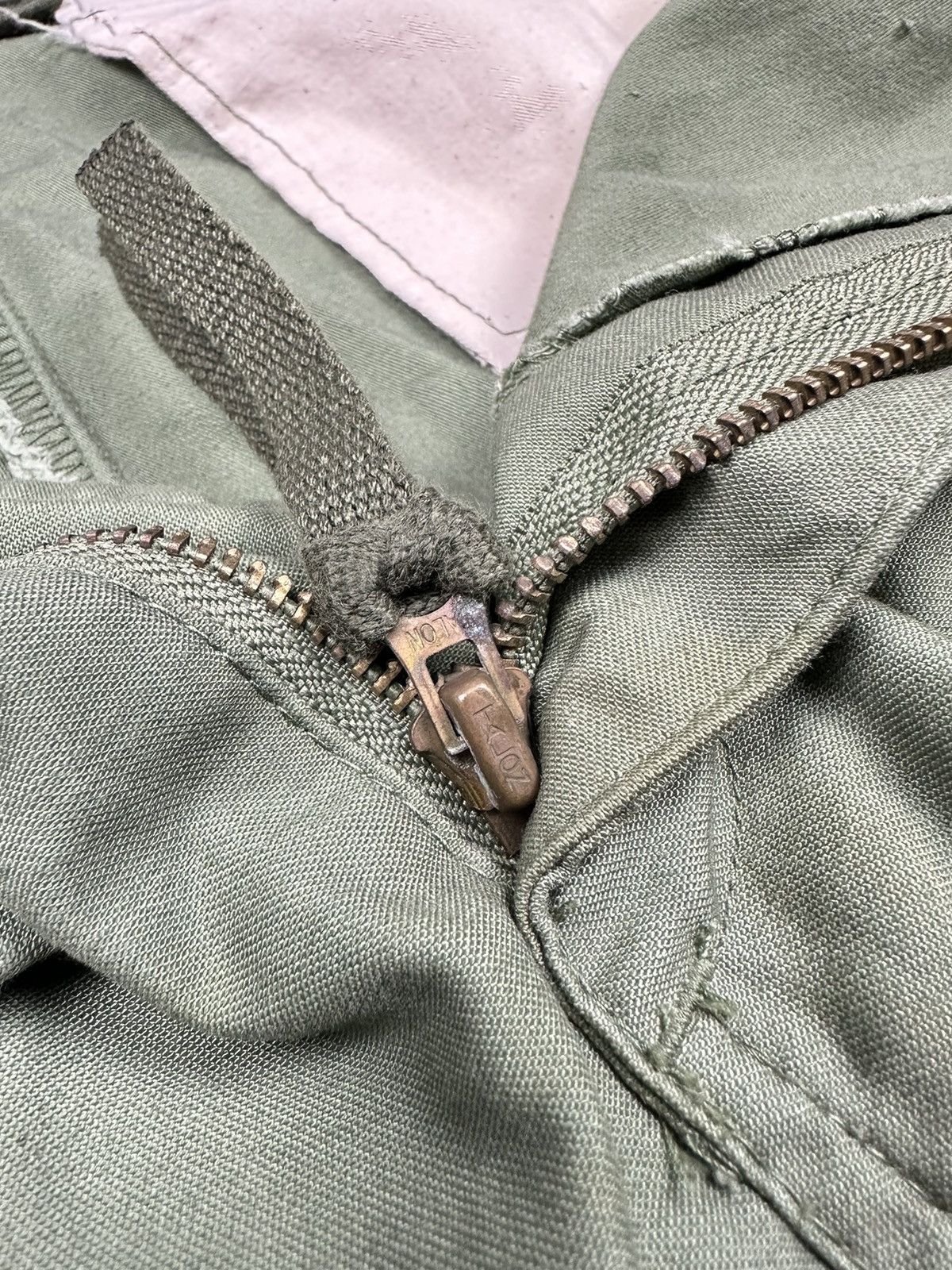 Vintage Vintage Military Baggy Parachute Cargo Pants Size US 44 / EU 60 - 8 Thumbnail