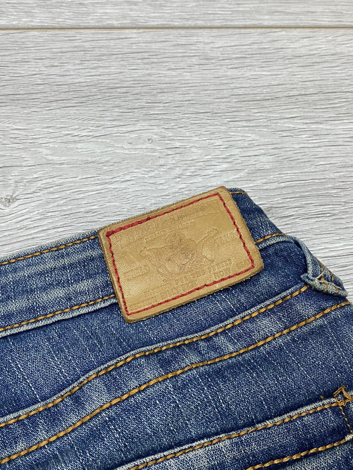 True Religion True Religion vintage horse shoe big logo stitched jeans Size US 30 / EU 46 - 10 Thumbnail
