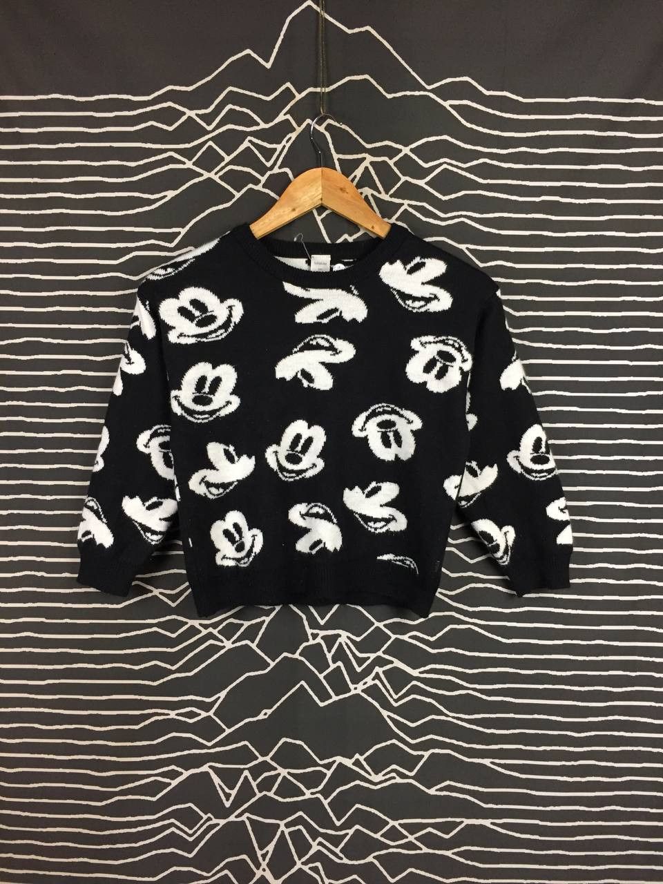 Mickey Mouse Futafuta X Disney Mickey Mouse All Over Print Knit Sweater Size US XXS / EU 40 - 2 Thumbnail