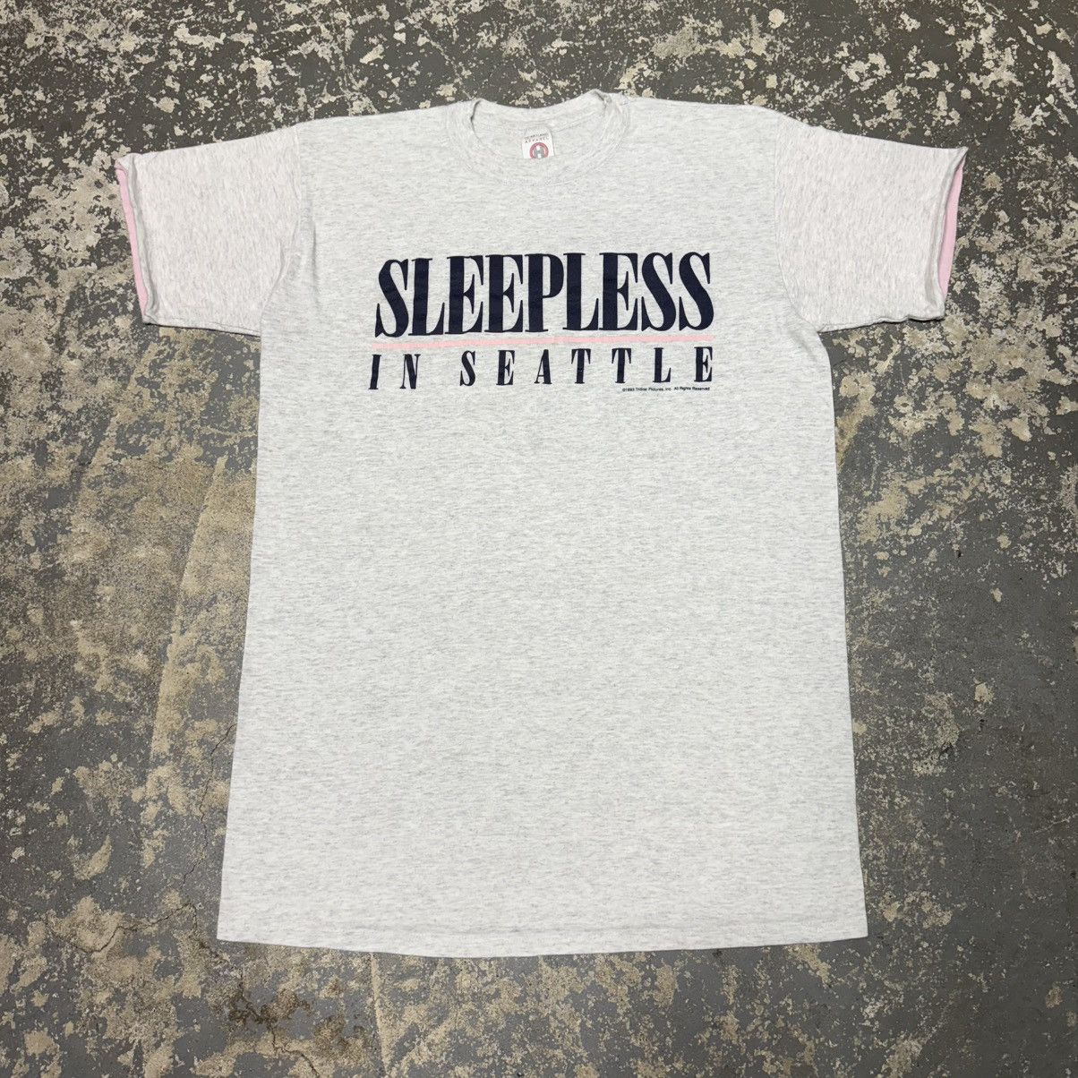 Vintage Vintage Sleepless In Seattle 1993 Grey Tshirt Size US XL / EU 56 / 4 - 1 Thumbnail
