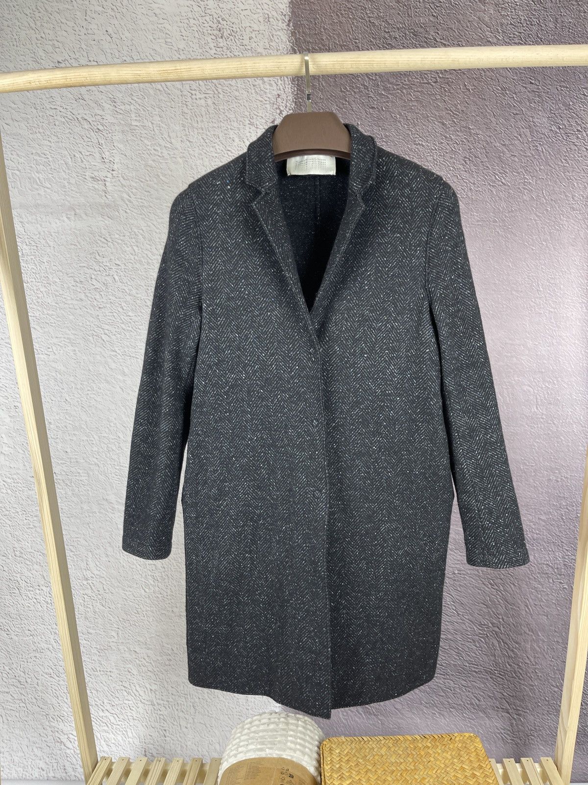 Harris Wharf London Harris Wharf London black dot wool coat single breasted Size M / US 6-8 / IT 42-44 - 3 Thumbnail