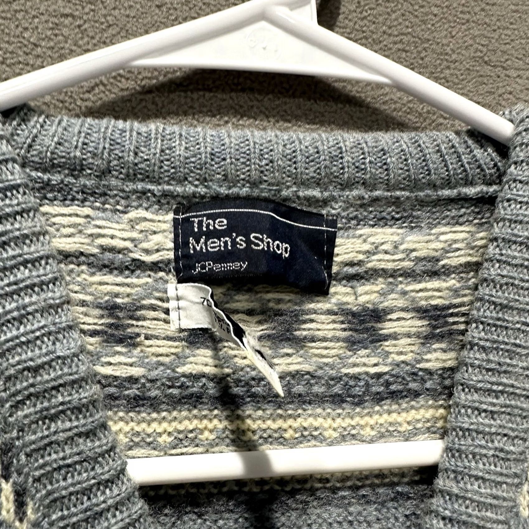 JCPenney VINTAGE JCPenney Sweater Mens XS Blue Geometric Knit Virgin Wool V-Neck 80s Pullover, Wool, Acrylic, Geometric, Blue, Vintage, 80s, Mens, XS Size US XS / EU 42 / 0 - 5 Thumbnail