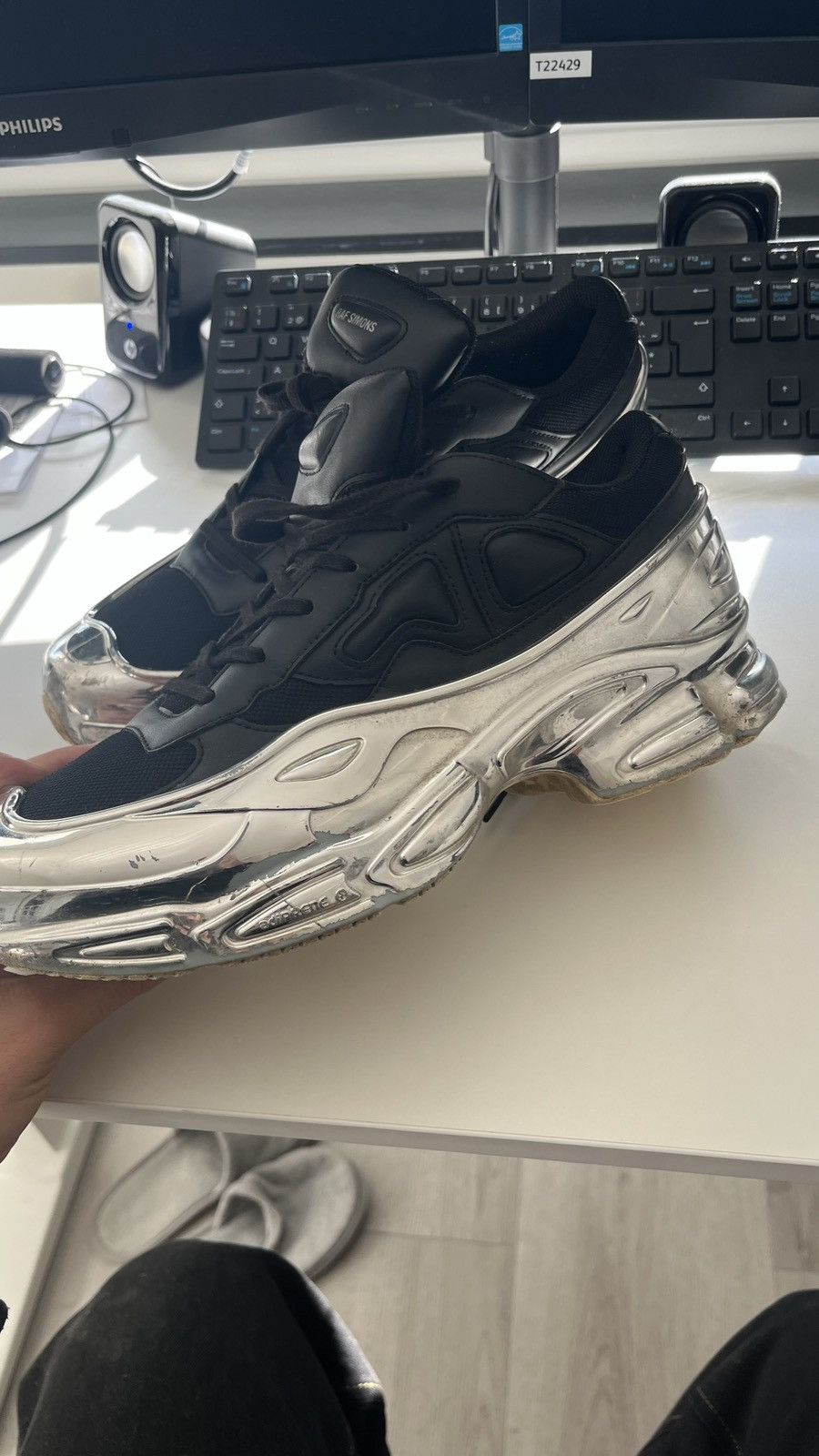 Adidas Raf ozweego Size US 10.5 / EU 43-44 - 4 Thumbnail