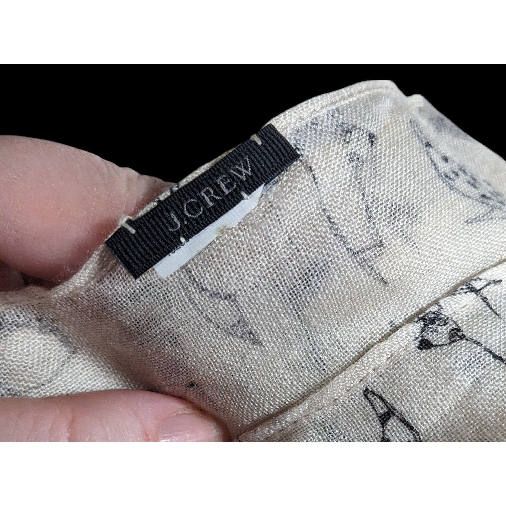 J.Crew J.Crew Preppy White And Black Shoe Sketch Scarf Size ONE SIZE - 5 Thumbnail