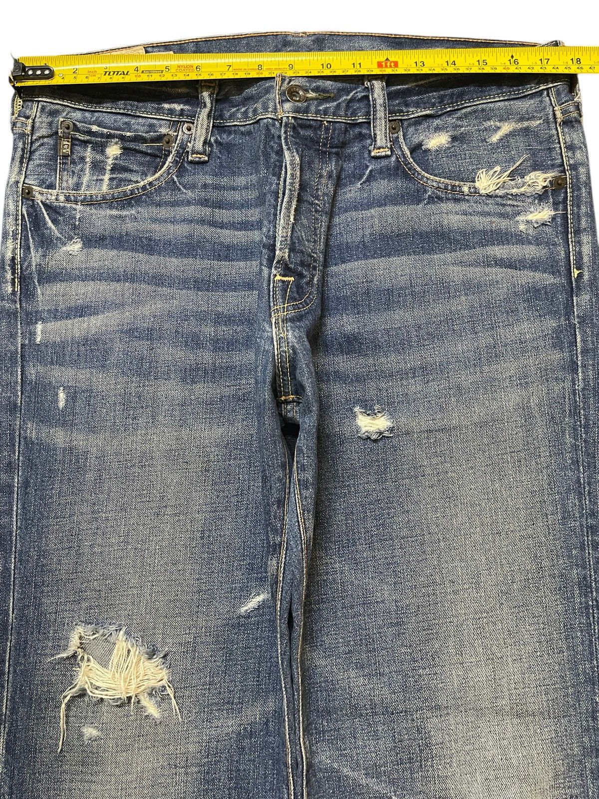 Abercrombie & Fitch Vintage Abercrombie & Fitch Blue Wash Distressed Baggy Jeans Size US 35 - 11 Thumbnail