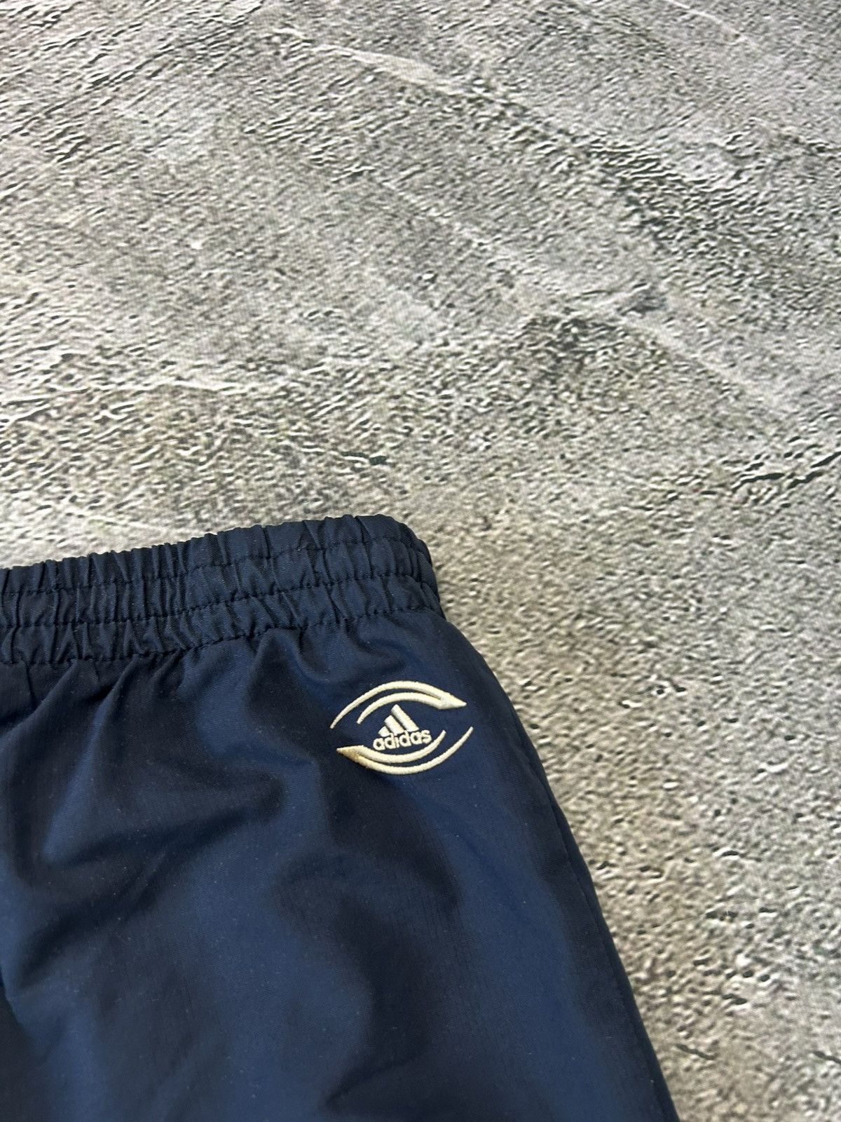 Adidas × Vintage Adidas Munster Rugby vintage nylon track pants navy baggy Size US 32 / EU 48 - 8 Thumbnail