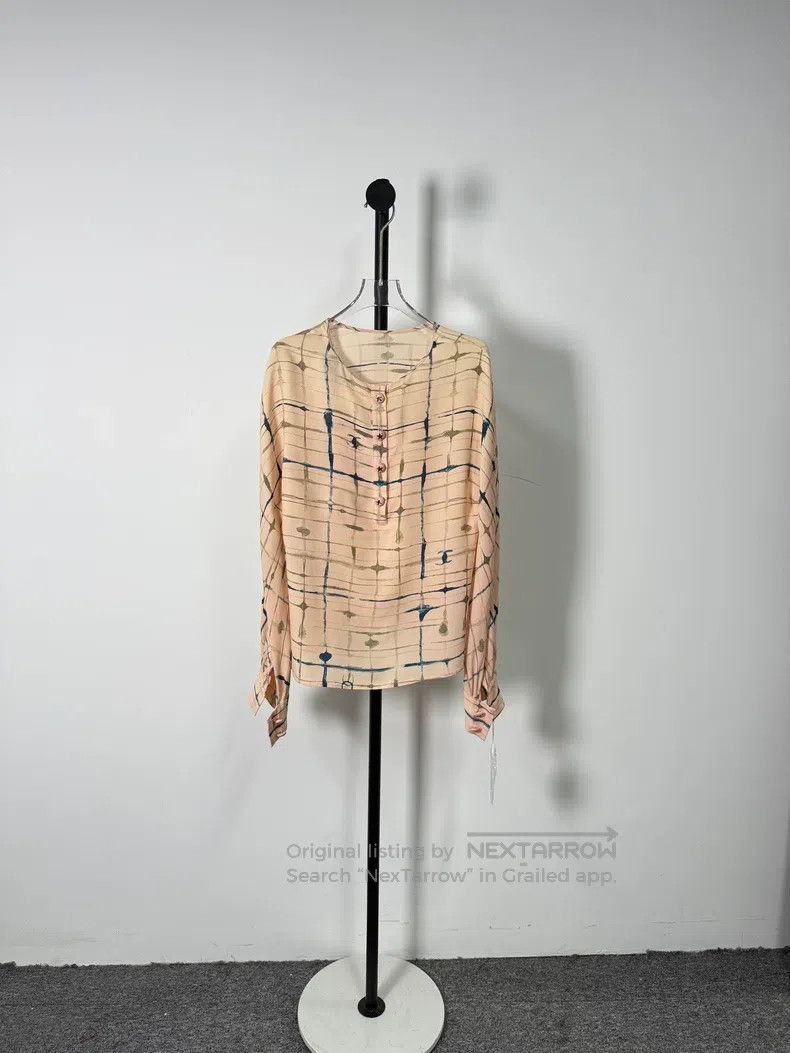 Chanel Chanel Round-neck shirt Size XS / US 0-2 / IT 36-38 - 1 Thumbnail