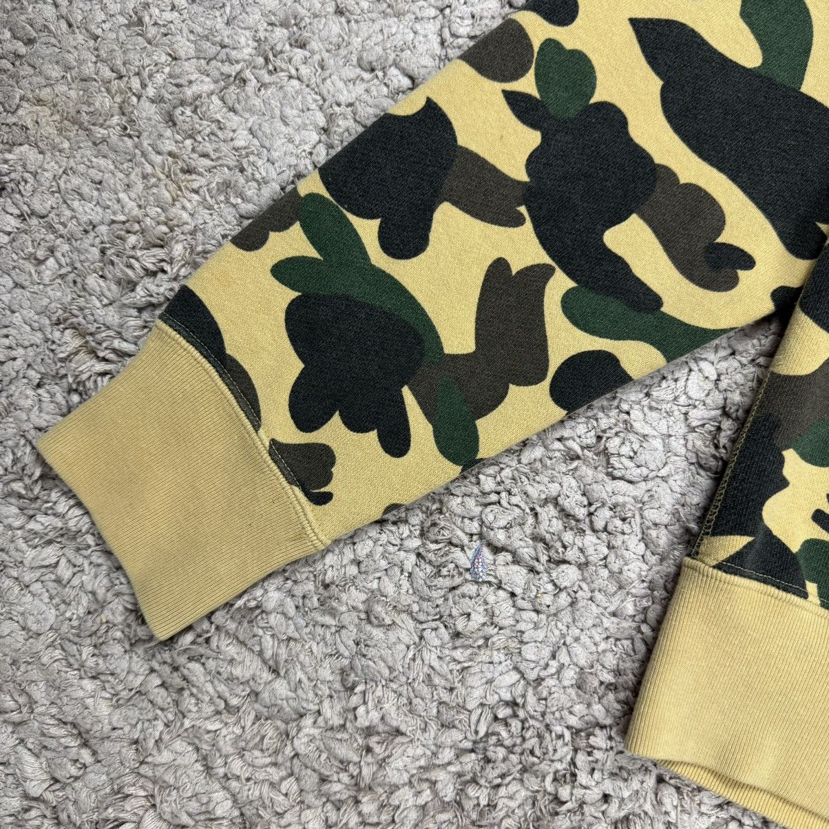 Bape Vintage Bape 1st Camo Fullzipper Hoodie Size US S / EU 44-46 / 1 - 9 Thumbnail