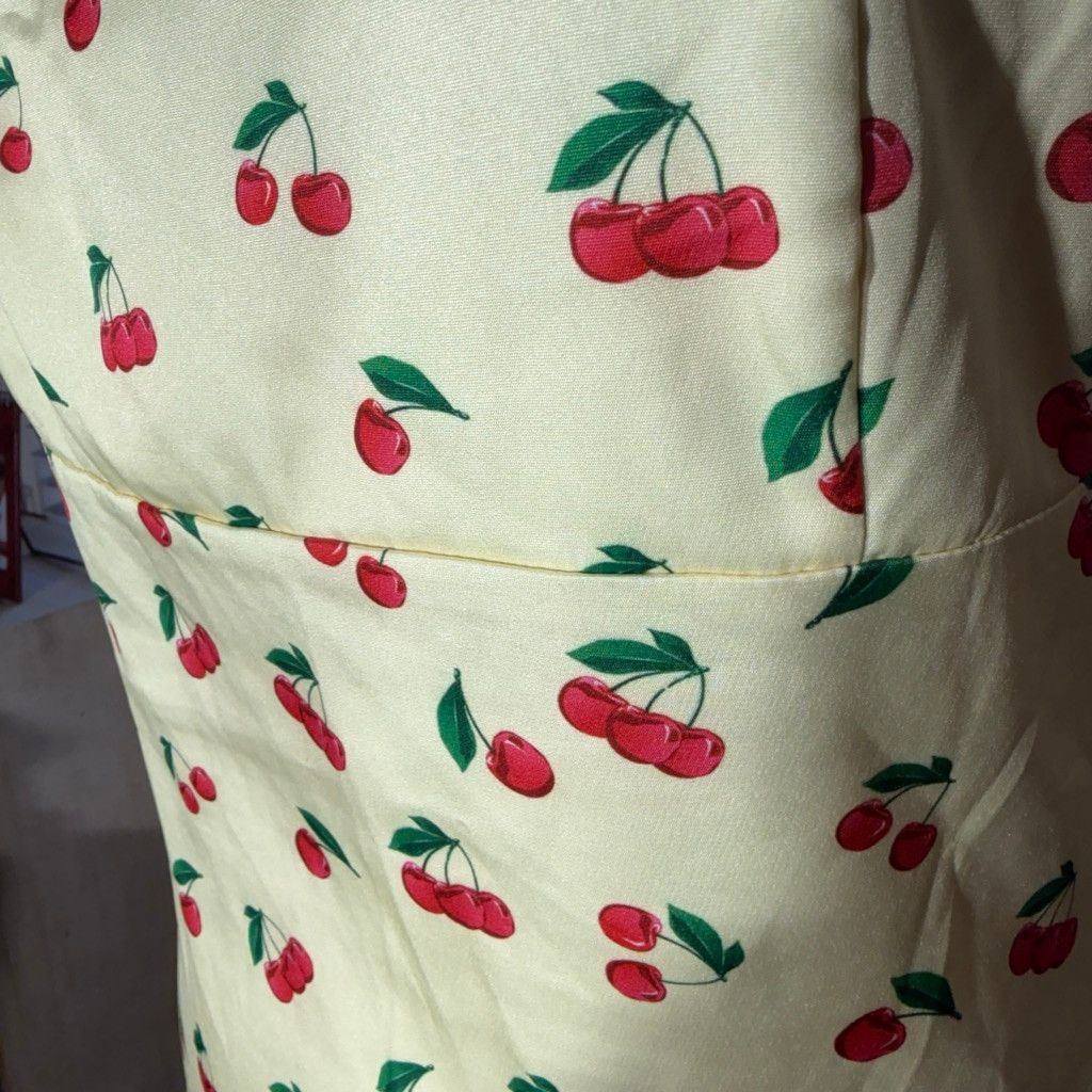 Vintage Y2K yellow halter top cherry print pattern elastic back 2X Size XXL / US 16-18 / IT 52-54 - 9 Thumbnail
