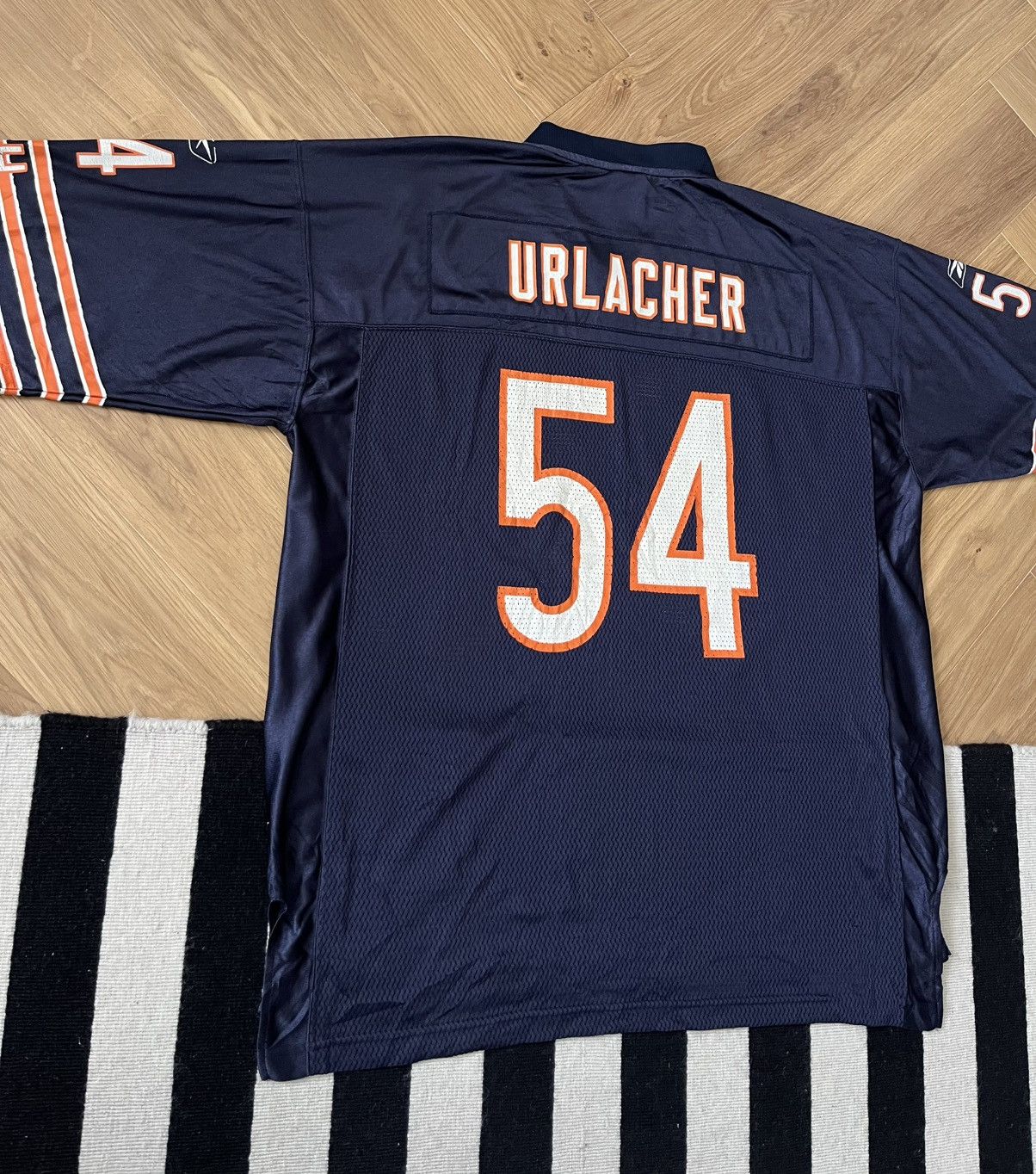 Reebok Vintage Brian Urlacher Chicago Bears #54 Reebok Home Jersey Size US XL / EU 56 / 4 - 9 Thumbnail