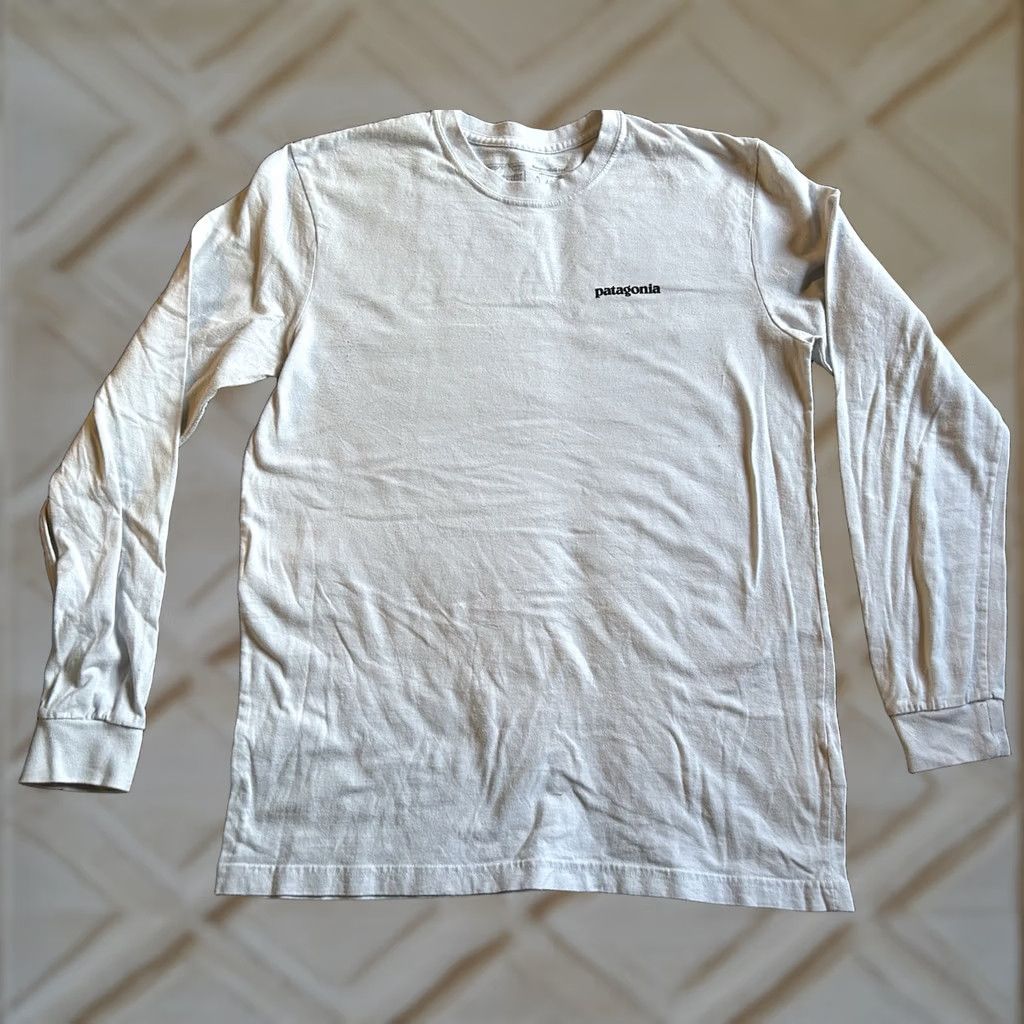 Patagonia Patagonia Shirt Mens XS White Responsibili Tee P-6 Logo Uprisal Long Sleeve Size US S / EU 44-46 / 1 - 1 Thumbnail