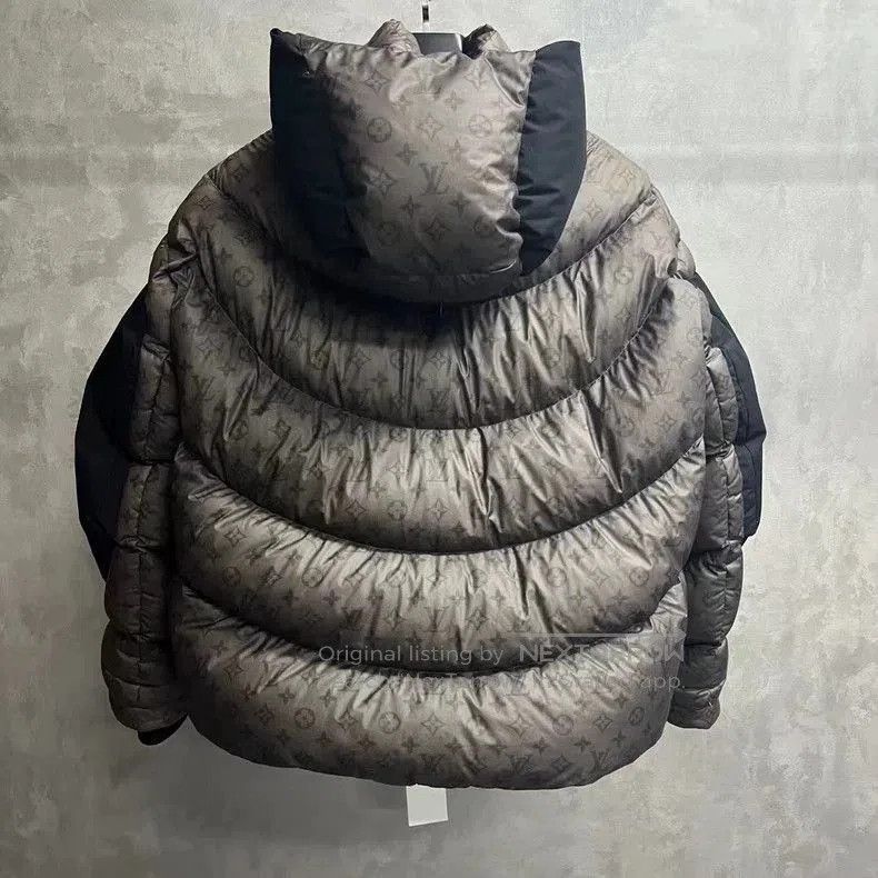 Louis Vuitton Louis Vuitton grey combined warm fluffy hooded down jacket Size US S / EU 44-46 / 1 - 2 Thumbnail
