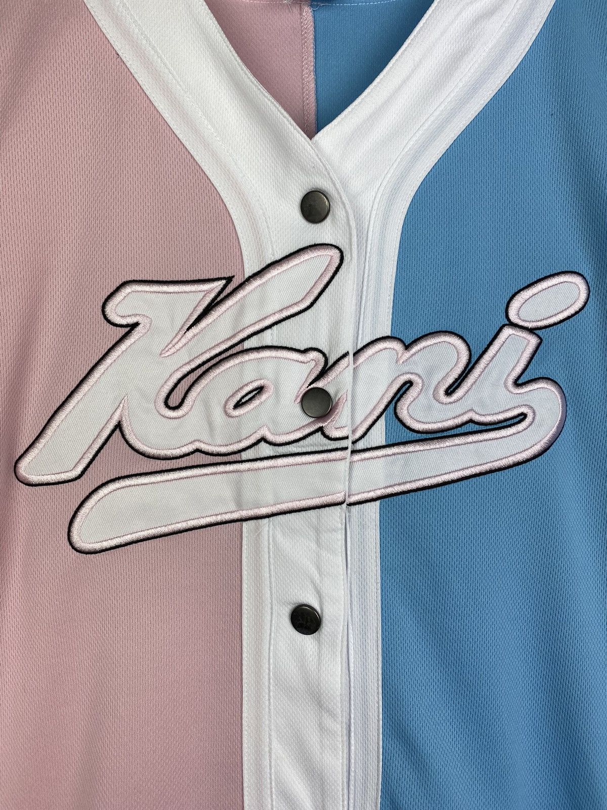 Karl Kani Karl Kani ladies short sleeve big logo jersey shirt size S Size S / US 4 / IT 40 - 7 Thumbnail