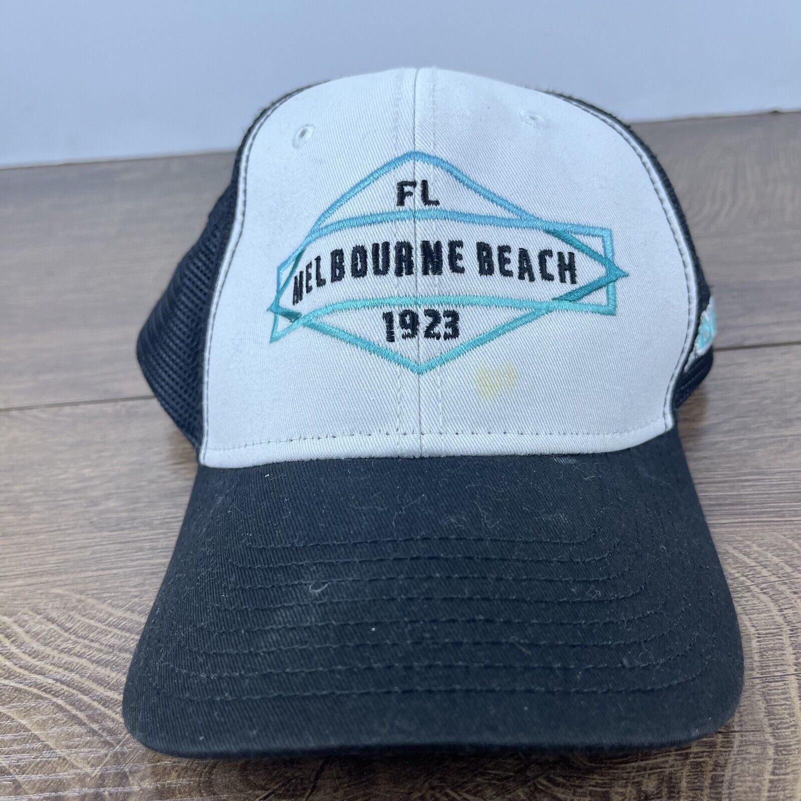 Other Melbourne Beach Florida Hat 1923 White Snapback Adjustable W Size ONE SIZE - 2 Thumbnail