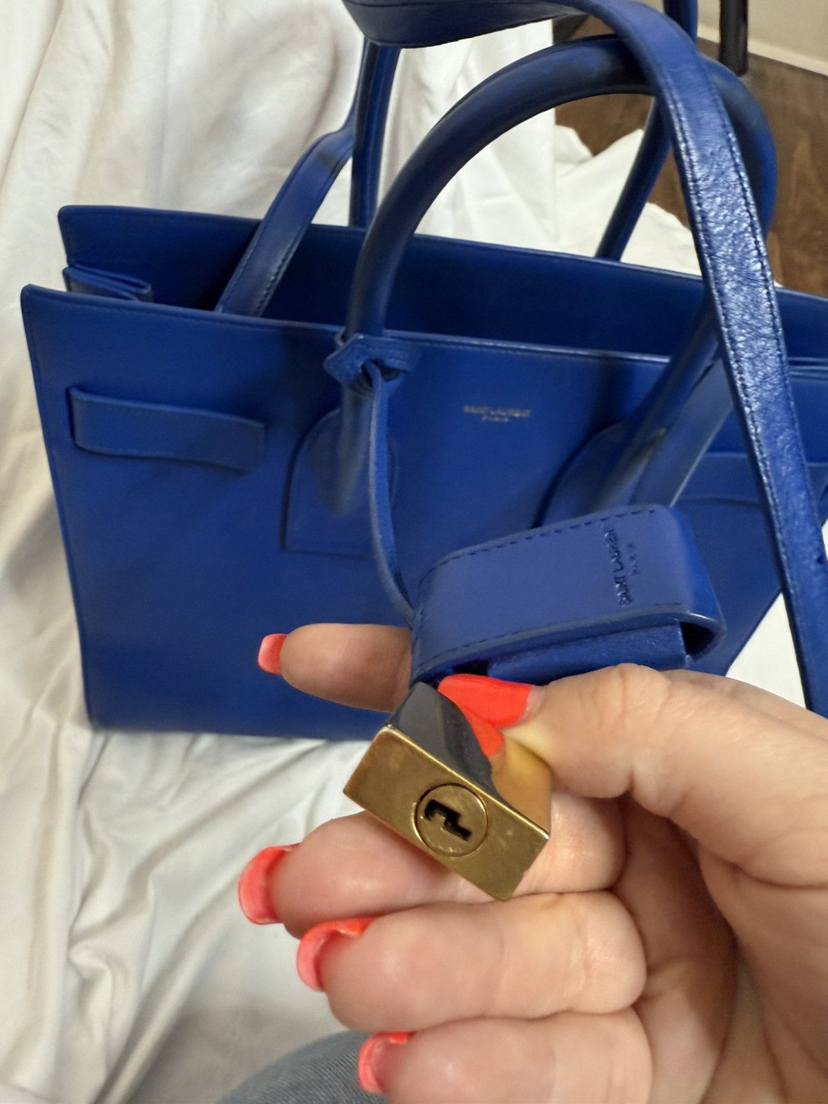 Yves Saint Laurent YSL SAC DE JOUR Bag/Tote Size ONE SIZE - 17 Thumbnail