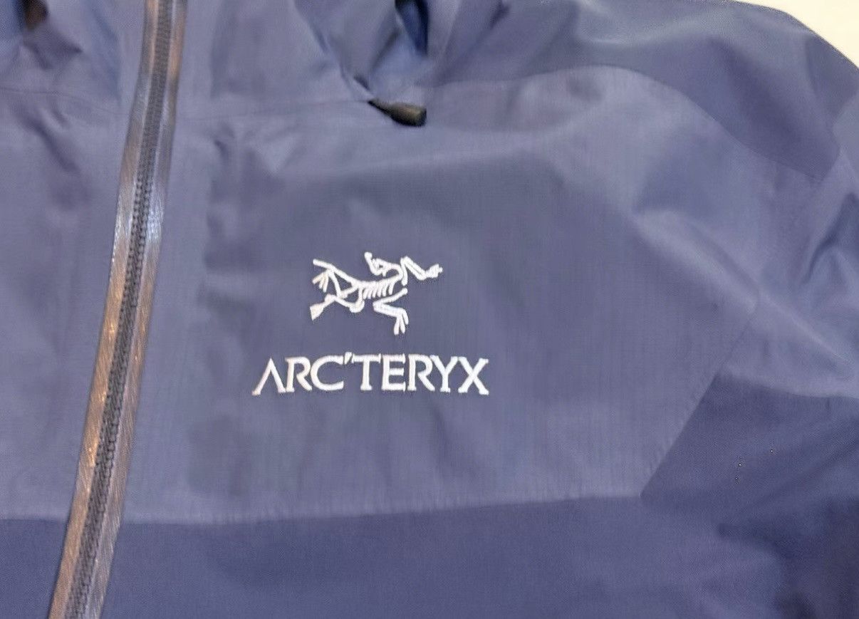 Arc'teryx Arcteryx Beta SL "Cobalt Moon" GTX Hard Shell Jacket Size US S / EU 44-46 / 1 - 3 Thumbnail