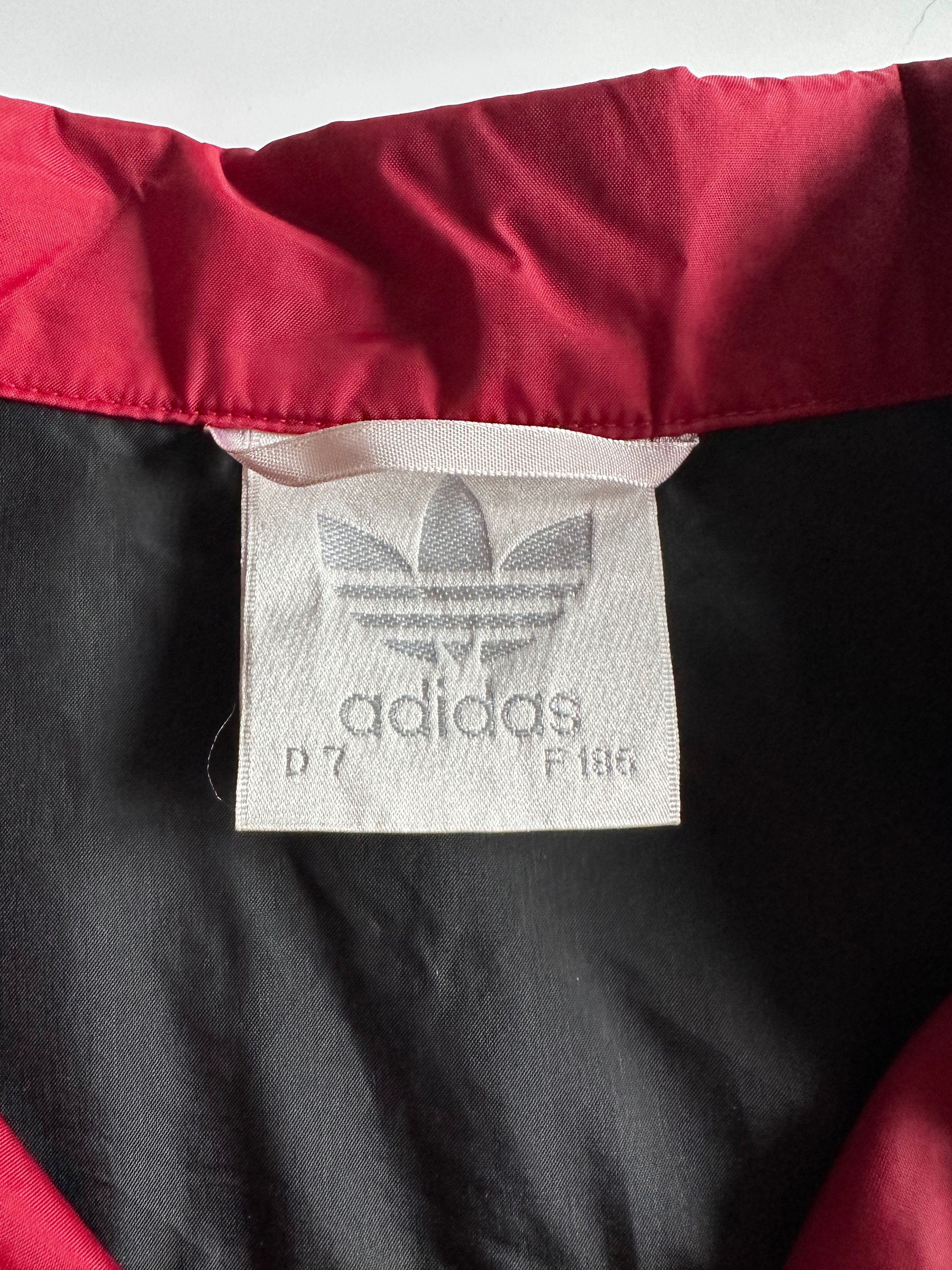 Adidas 90's Adidas Vintage Windbreaker Light Jacket Black red Size US XL / EU 56 / 4 - 11 Thumbnail