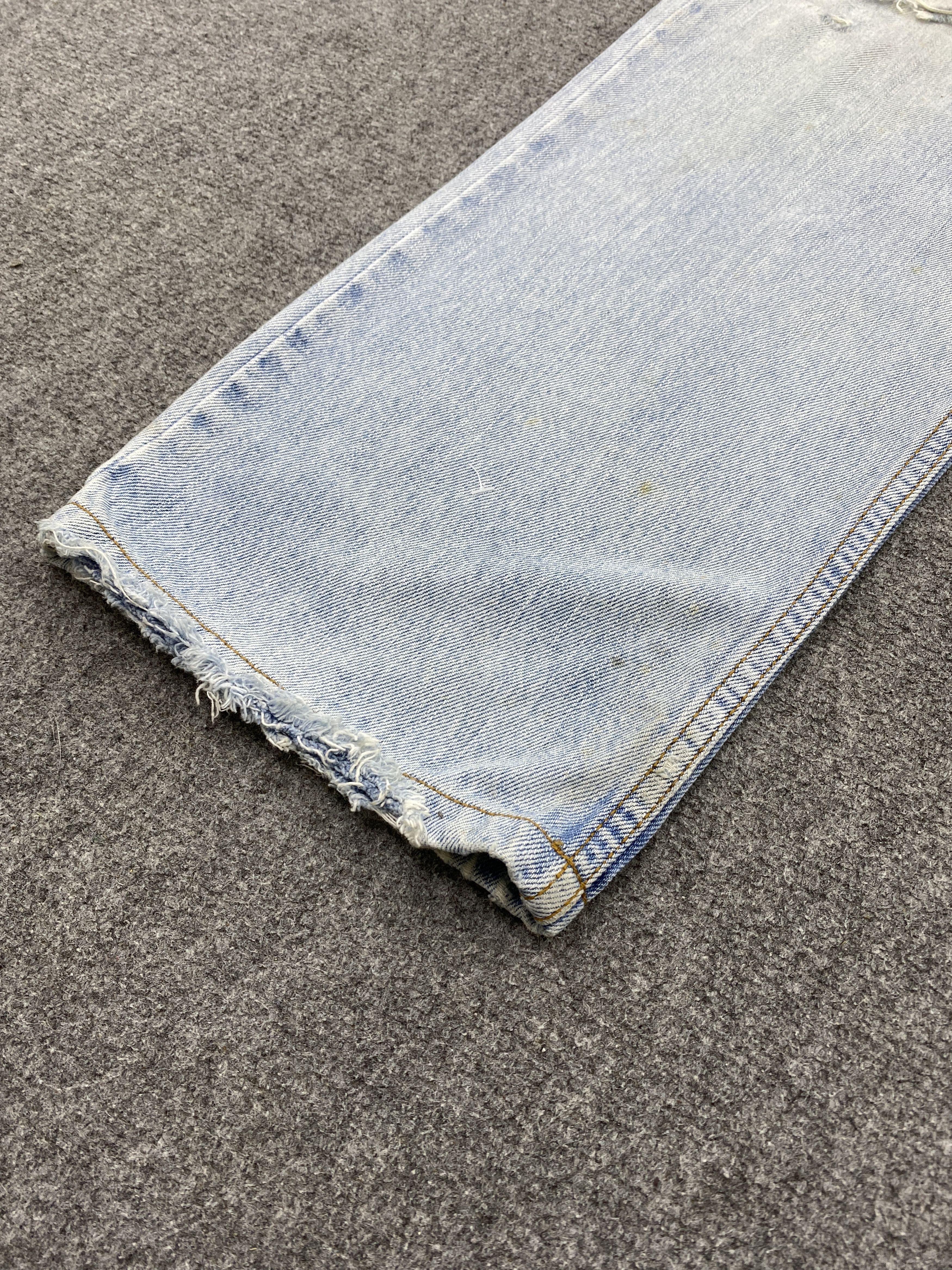 Levi's × Vintage Vintage Levis 505 Light Washed Blue Jeans DP2606 Size US 33 - 12 Thumbnail