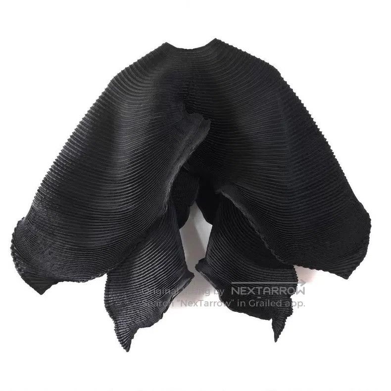 Issey Miyake Issey Miyake size:one size Steam Stretch Bud Top Size S / US 4 / IT 40 - 4 Thumbnail