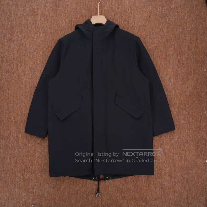 Dior Dior Back slogan LOGO hooded parka Size US S / EU 44-46 / 1 - 1 Thumbnail