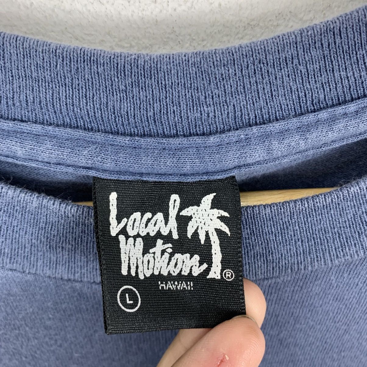 Vintage Vintage 90s LOCAL MOTION SURF Hawaii Hula Girl Usa Tshirt Size US L / EU 52-54 / 3 - 6 Thumbnail