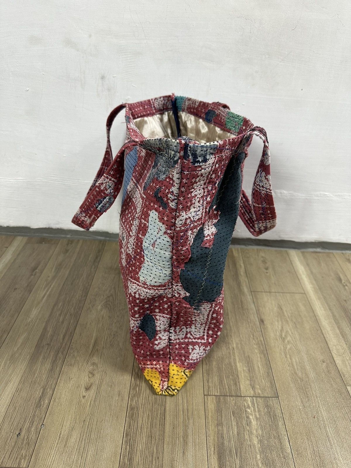 Handmade Custom Made Distressed denim Patchwork Boro Paisley tote bag Size ONE SIZE - 7 Thumbnail