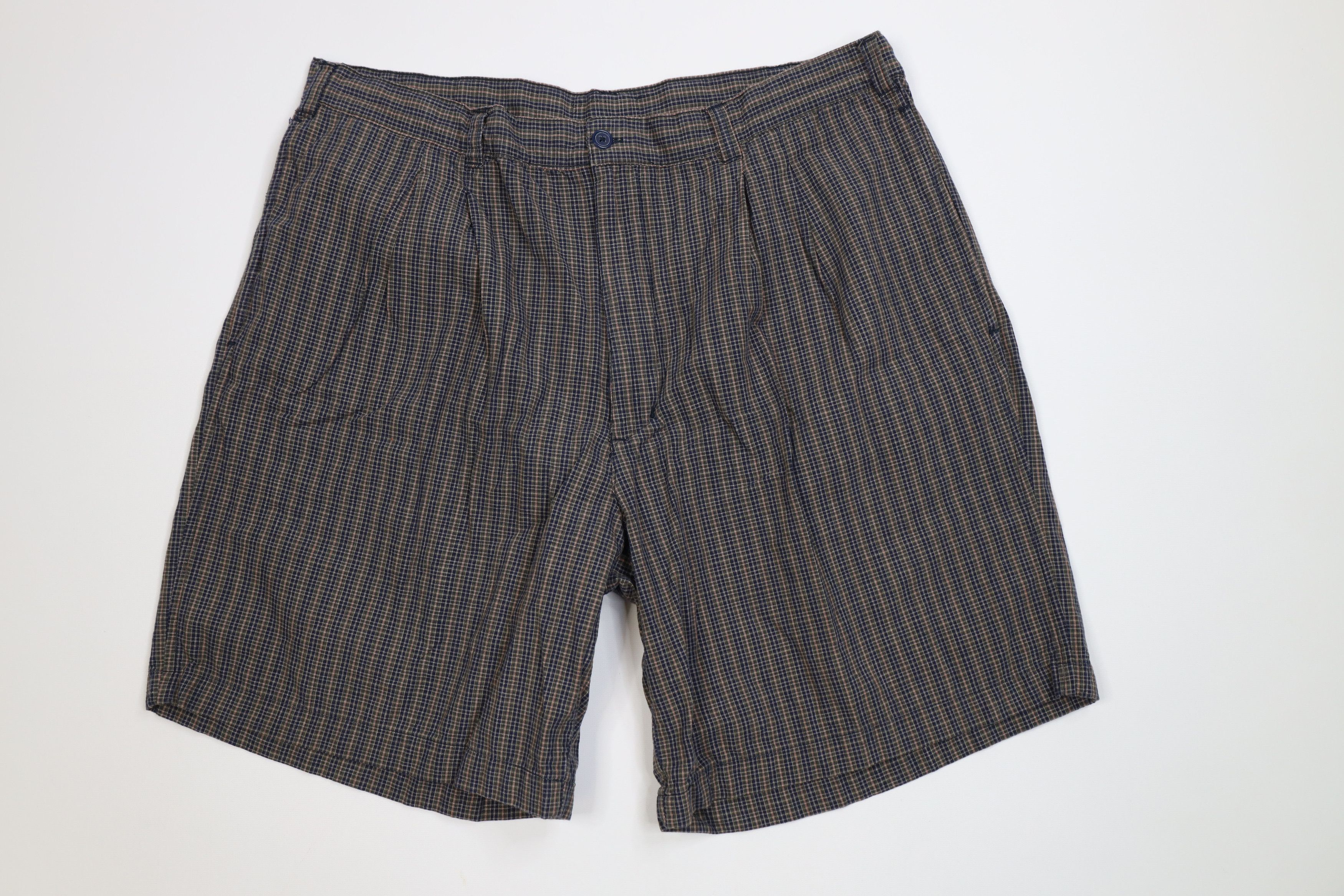 Vintage Vintage 90s Streetwear Chino Golf Shorts Plaid Cotton Size US 38 / EU 54 - 1 Thumbnail