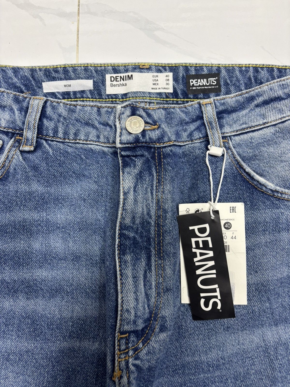 Bershka × Peanuts Bershka x Peanuts Baggy Wide Distressed Denim Jean Size US 31 - 9 Thumbnail