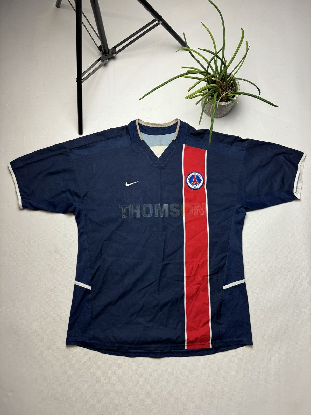 Rare vintage Nike PSG 2002 soccer jersey y2k