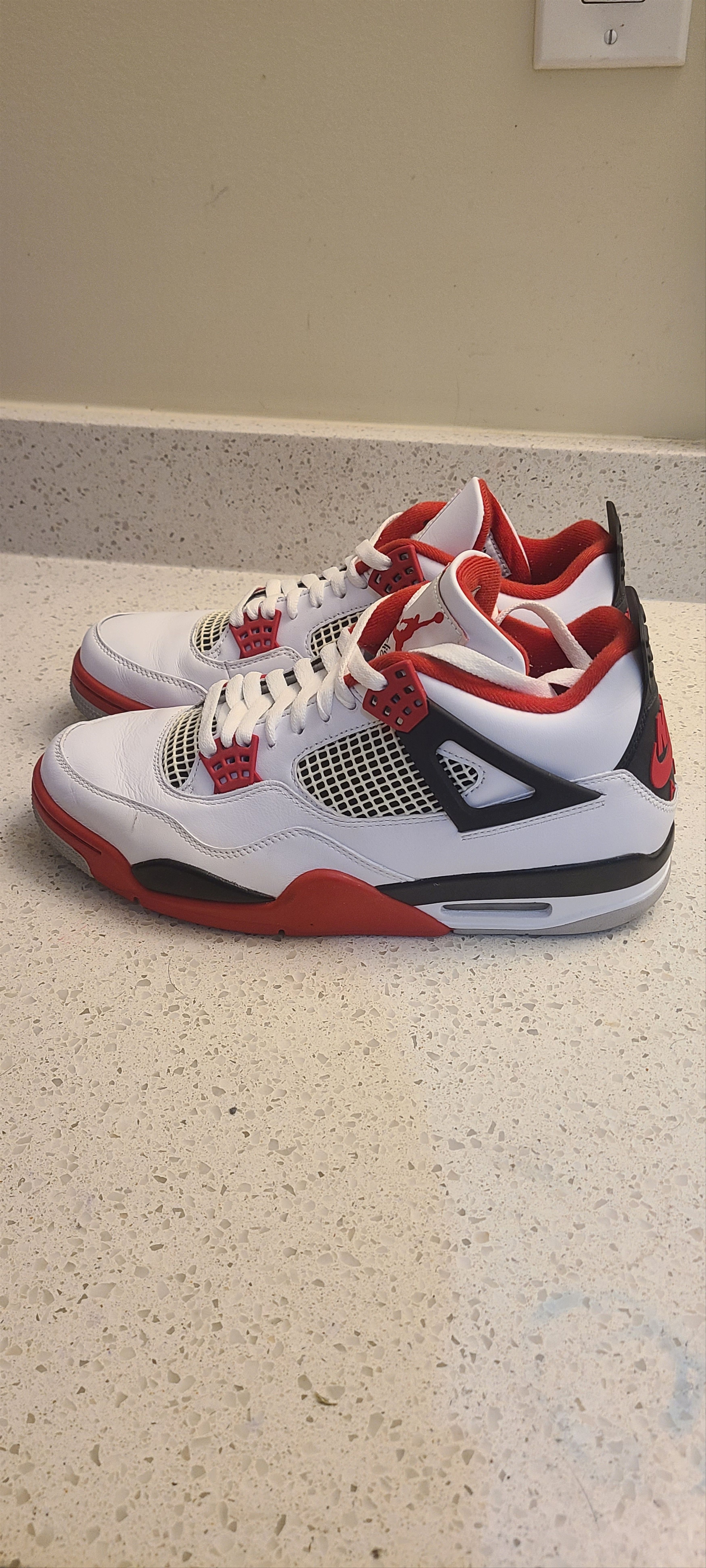 Jordan Brand Air Jordan 4 Retro OG Fire Red Size US 11 / EU 44 - 10 Thumbnail